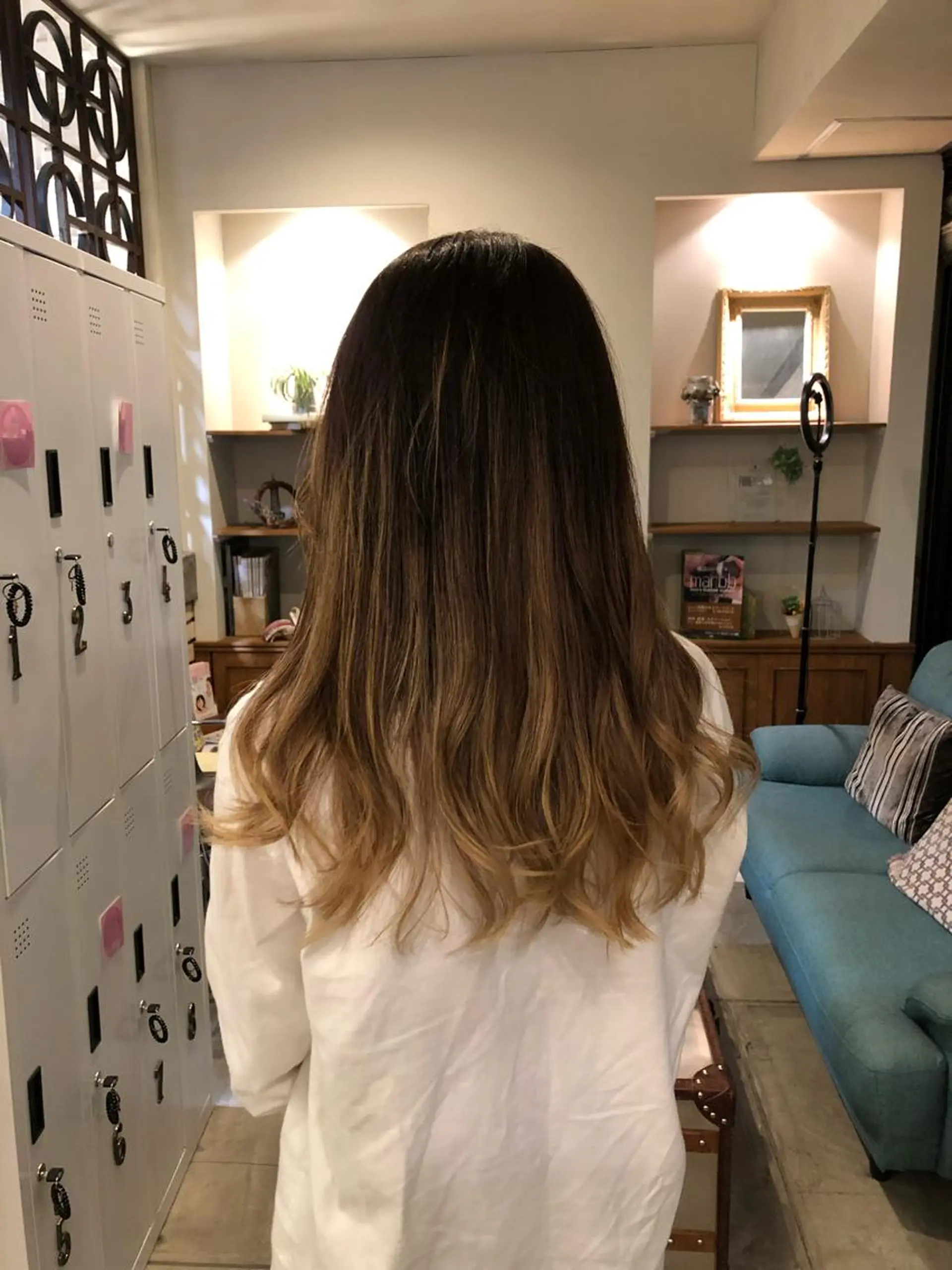 ロング AGREE Momokaのヘアスタイル