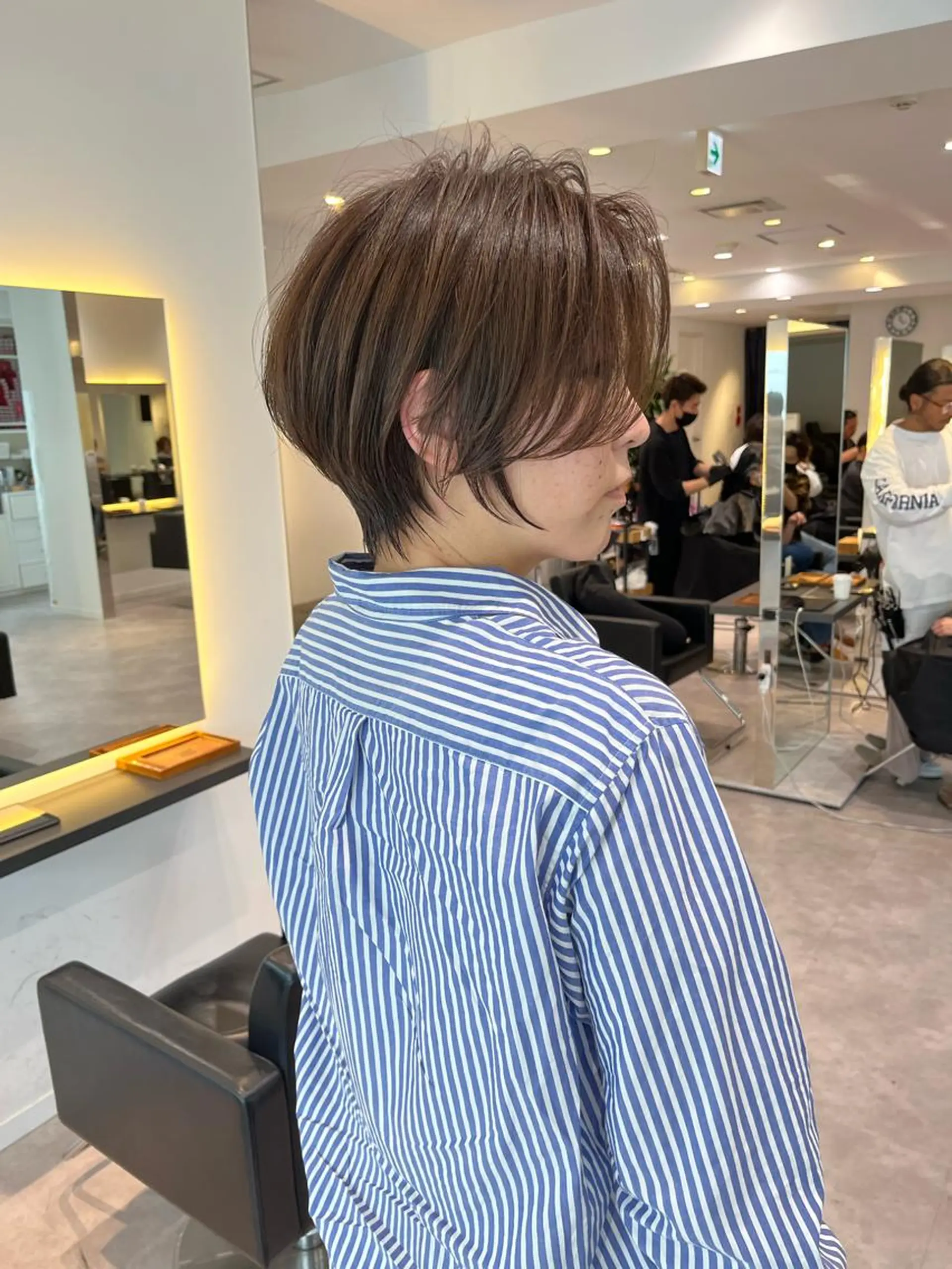 ショート カット 襟足でお悩みの方✂︎ くびれ職人ハシモトのヘアスタイル
