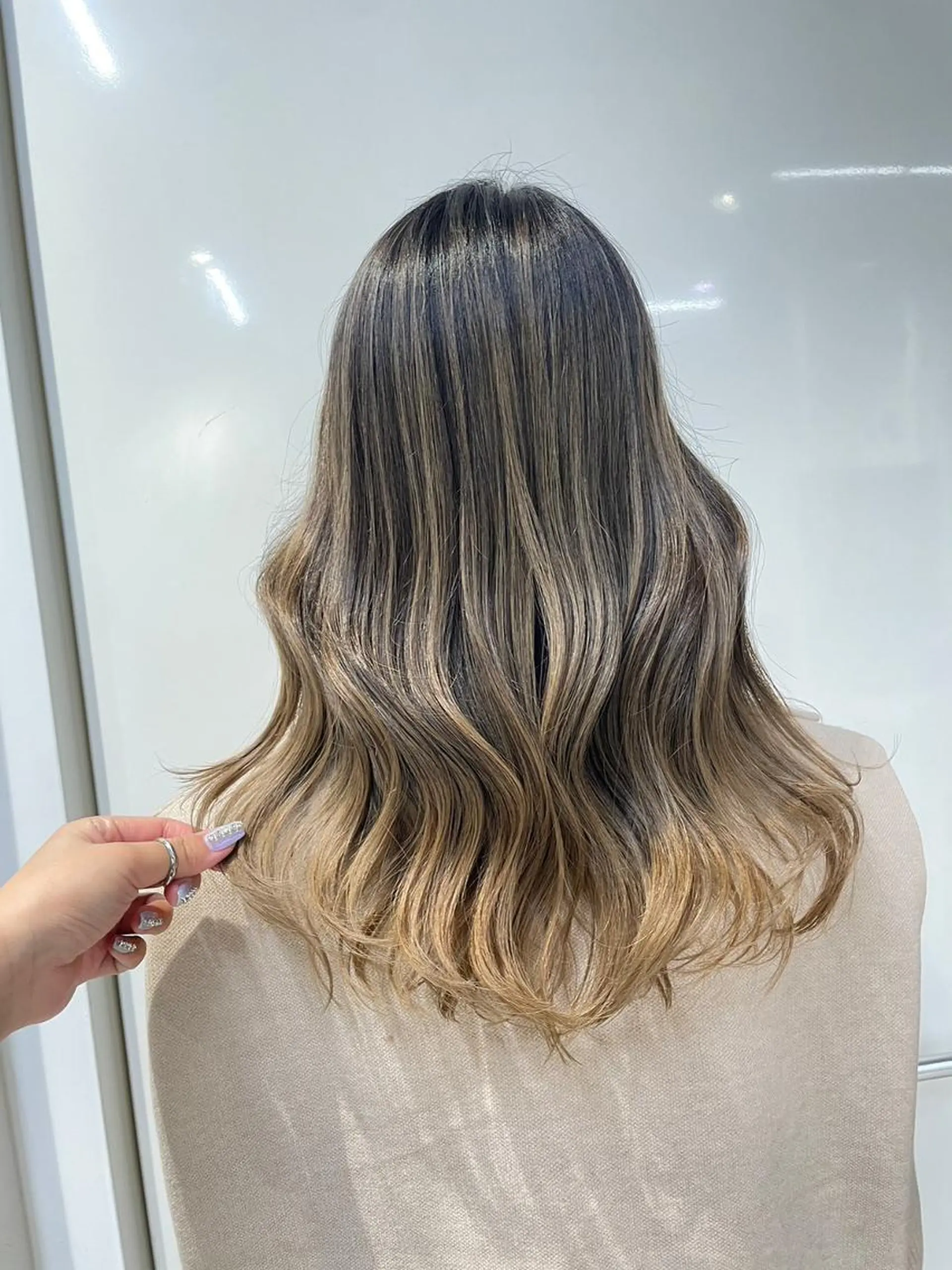 ロング 【公式】amble luxe 中野のヘアスタイル