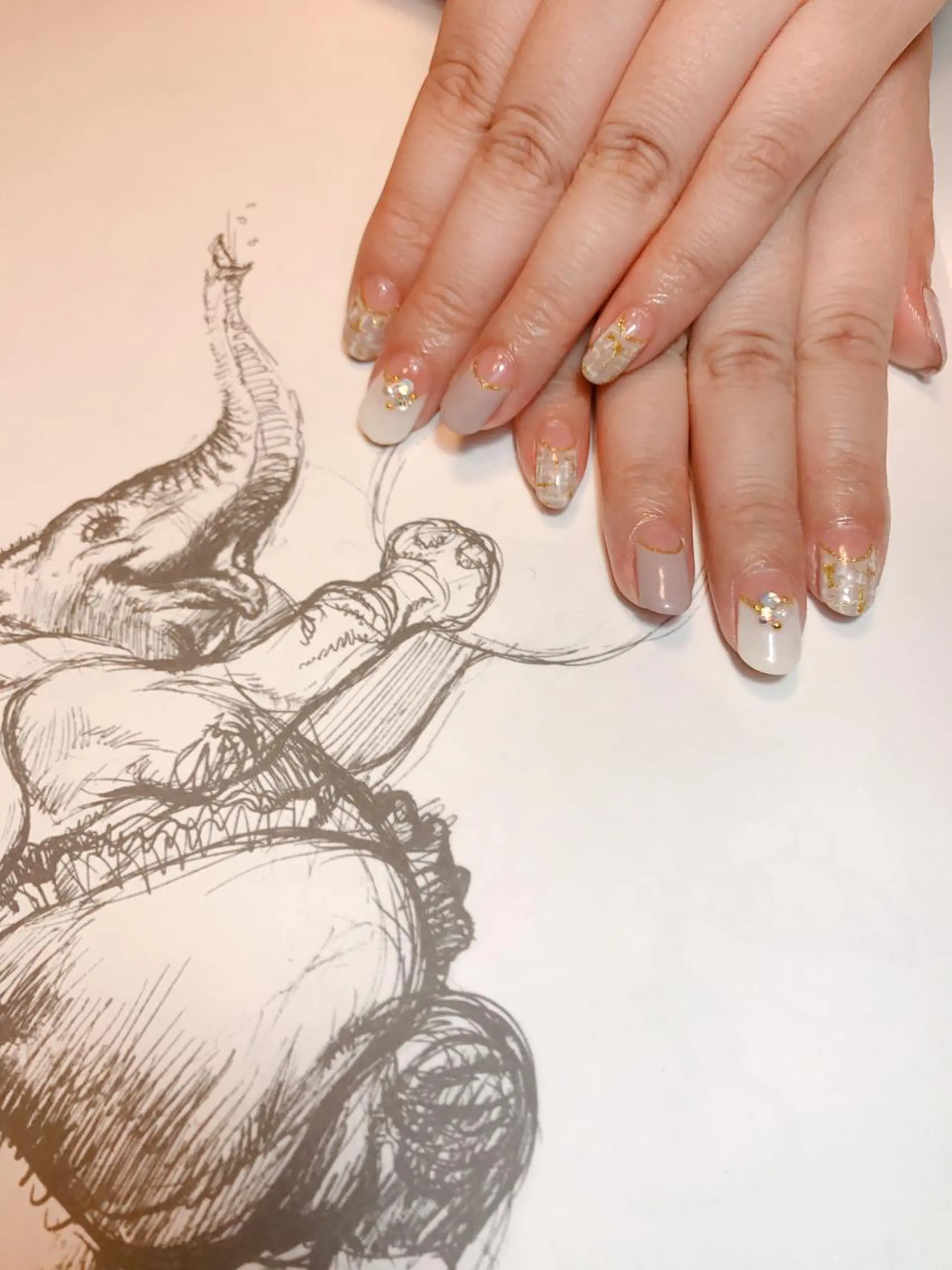 ネイル フレンチネイル 逆フレンチ owlnail /持込みデザイン専門のネイルデザイン