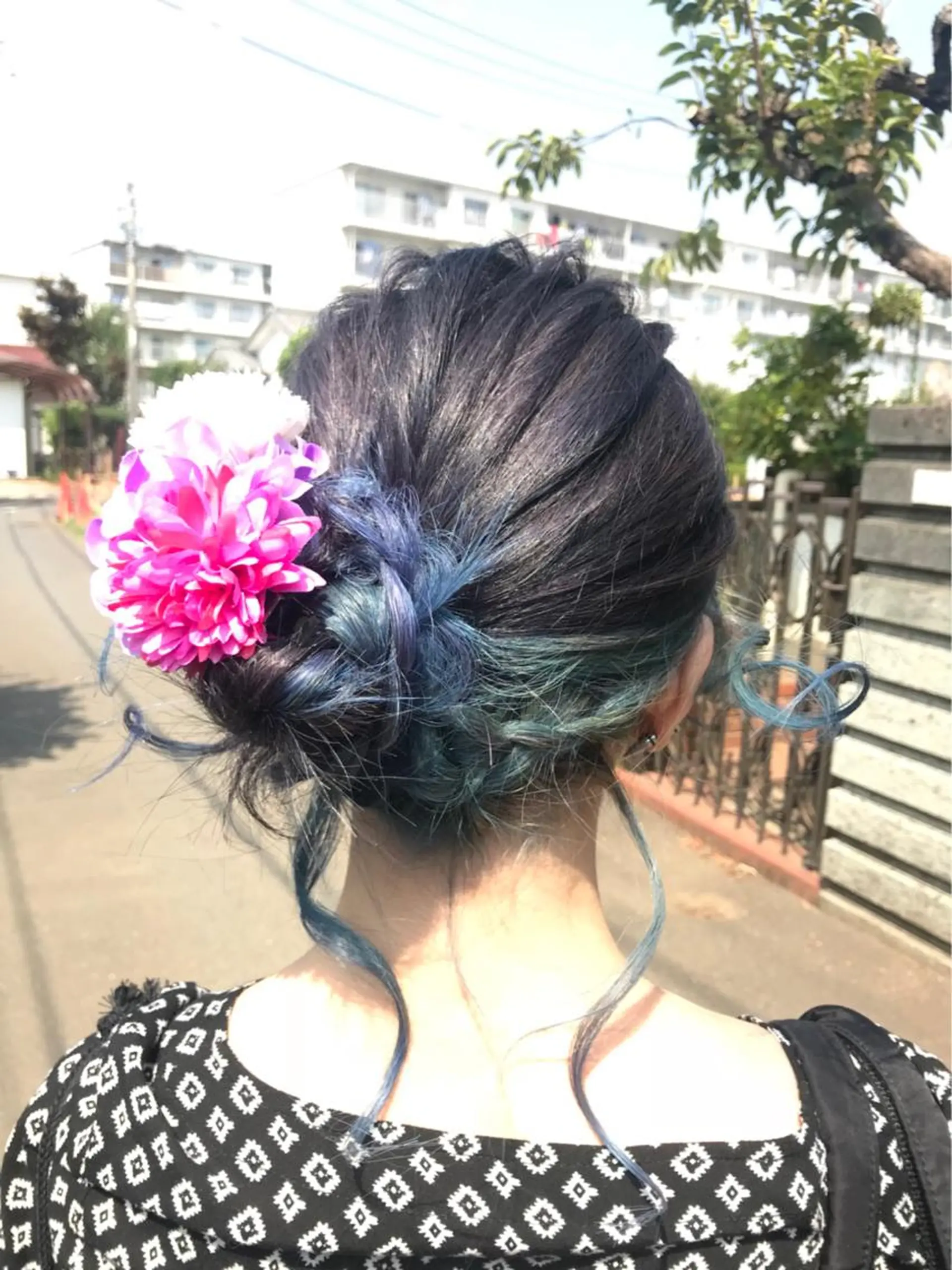 セミロング ヘアアレンジ ツヤ髪カラー💎 佐藤あきのヘアスタイル