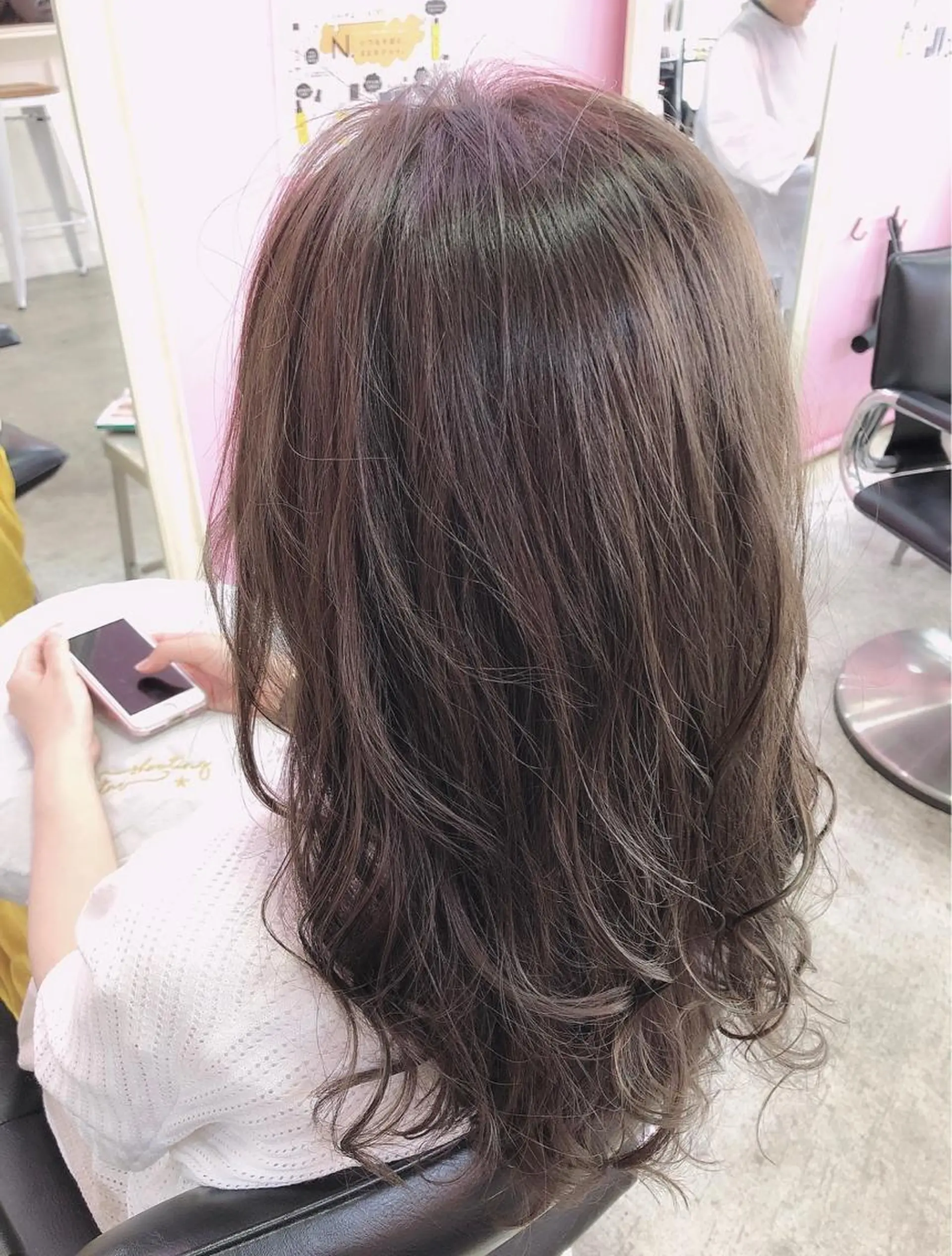 セミロング カラー パーマ カット ヘアカラー トリートメント 浦山 和之のヘアスタイル