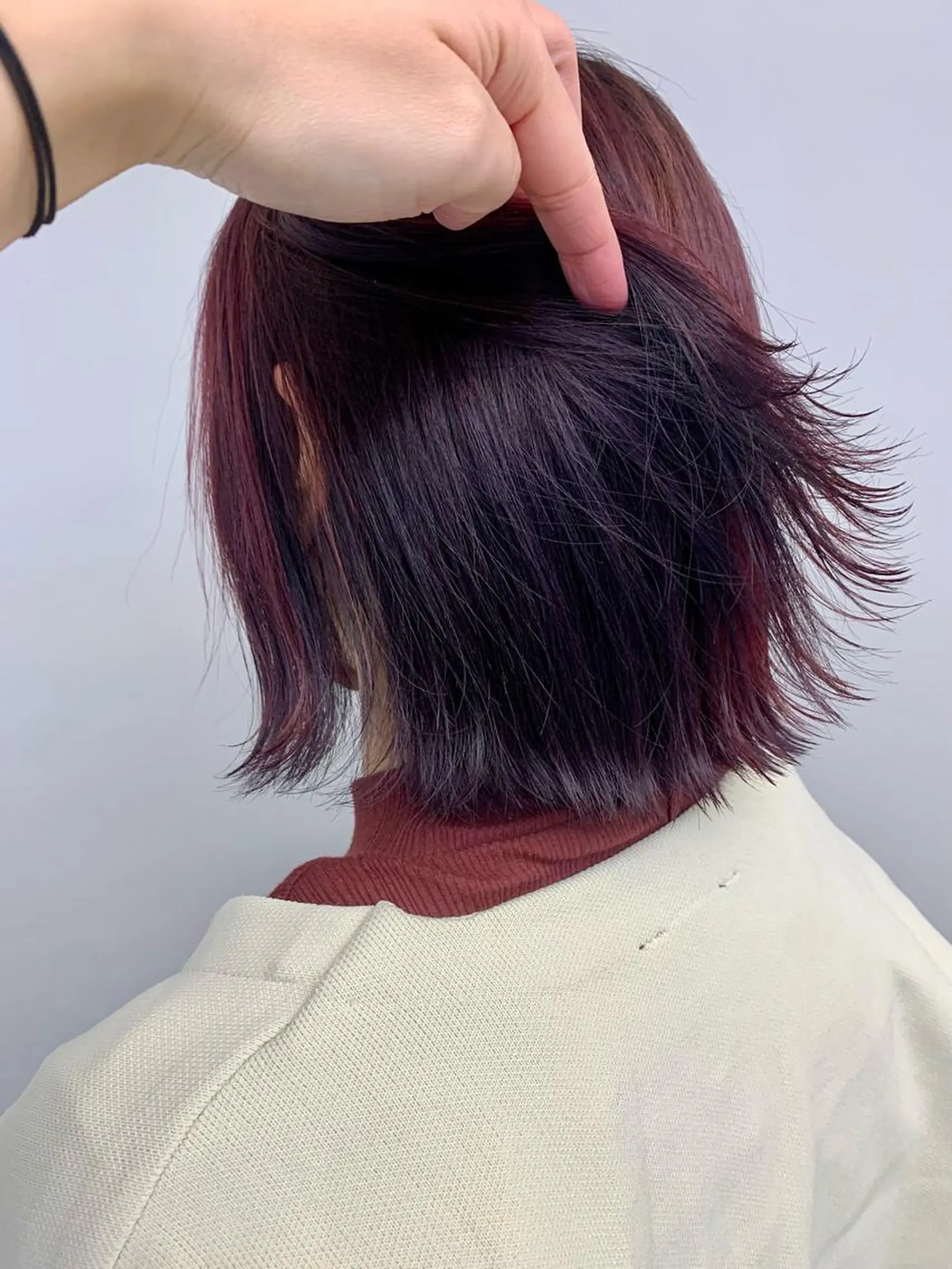 ショート カラー パープルカラー レッドカラー ヘアカラー theF___ yukoのヘアスタイル