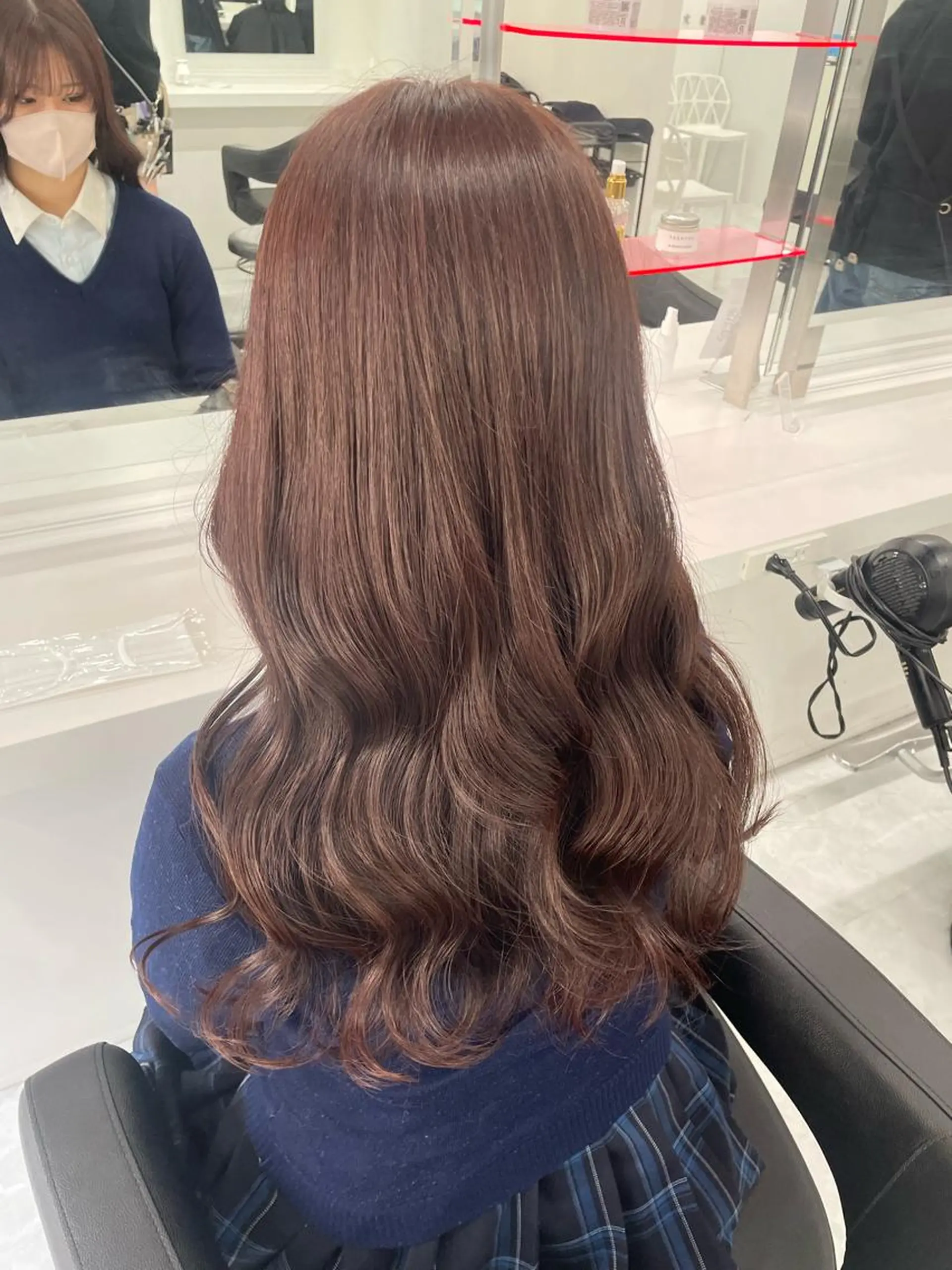 ロング ヘアカラー トリートメント 🫧うる艶トレンド 🫧透明感カラーのヘアスタイル