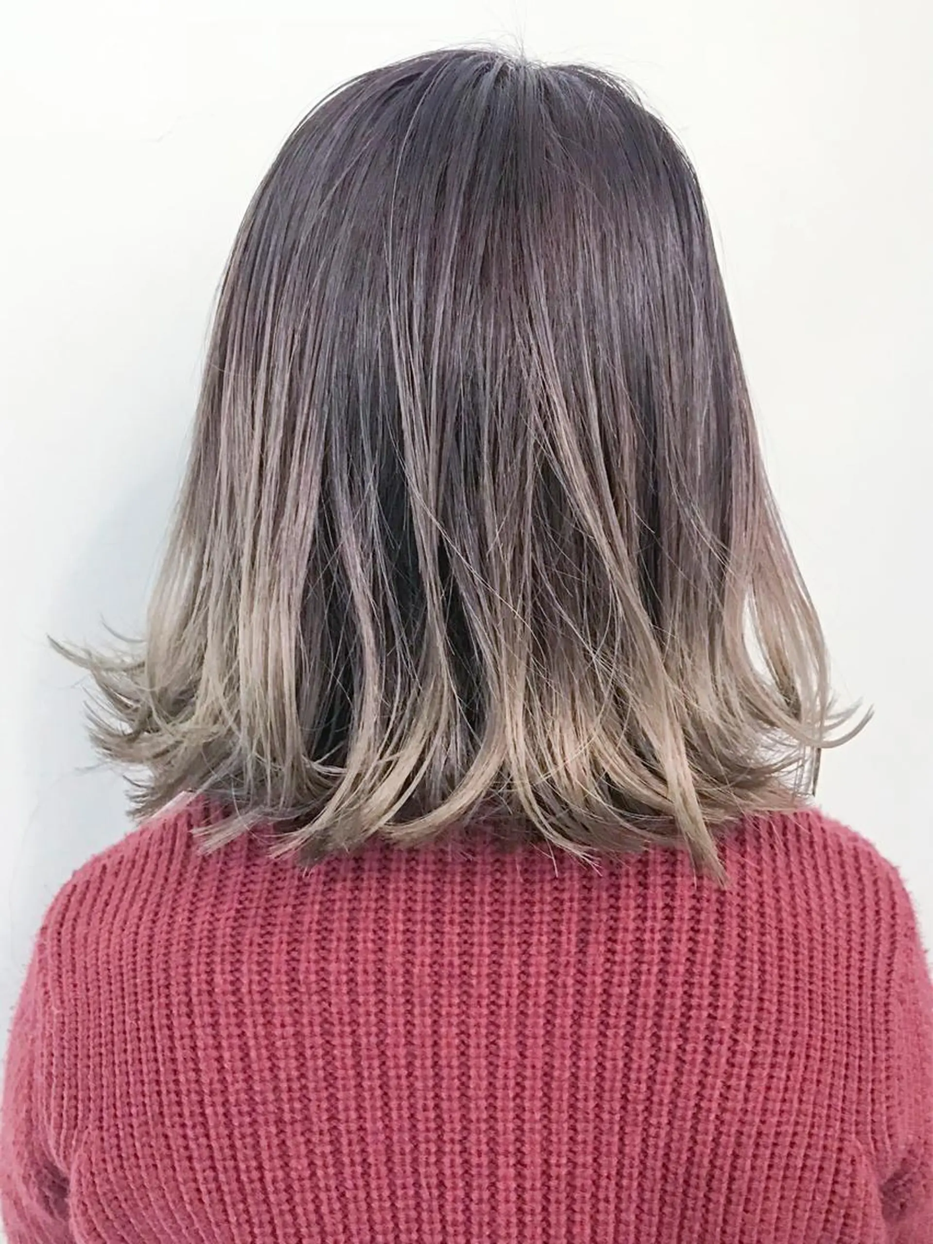 カラー アッシュ ベージュカラー 黒髪 ボルドーカラー グラデーションカラー ヘアカラー トリートメント 💓パーマ，💗 レイヤーカットのヘアスタイル