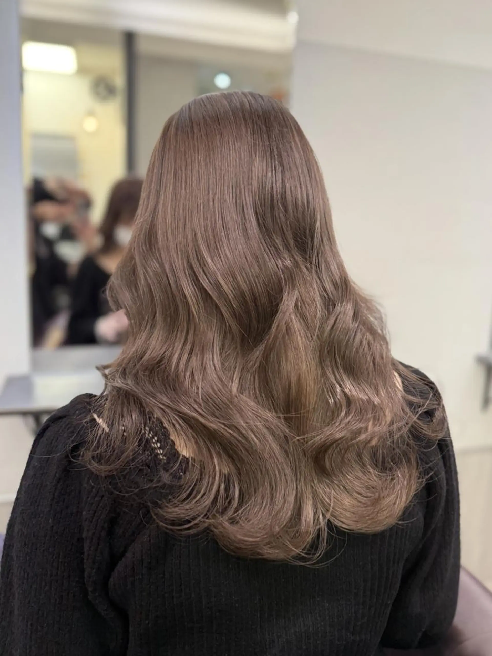 ロング カラー 天神大名/ブリーチ 鶴岡和幸/ハイトーンのヘアスタイル