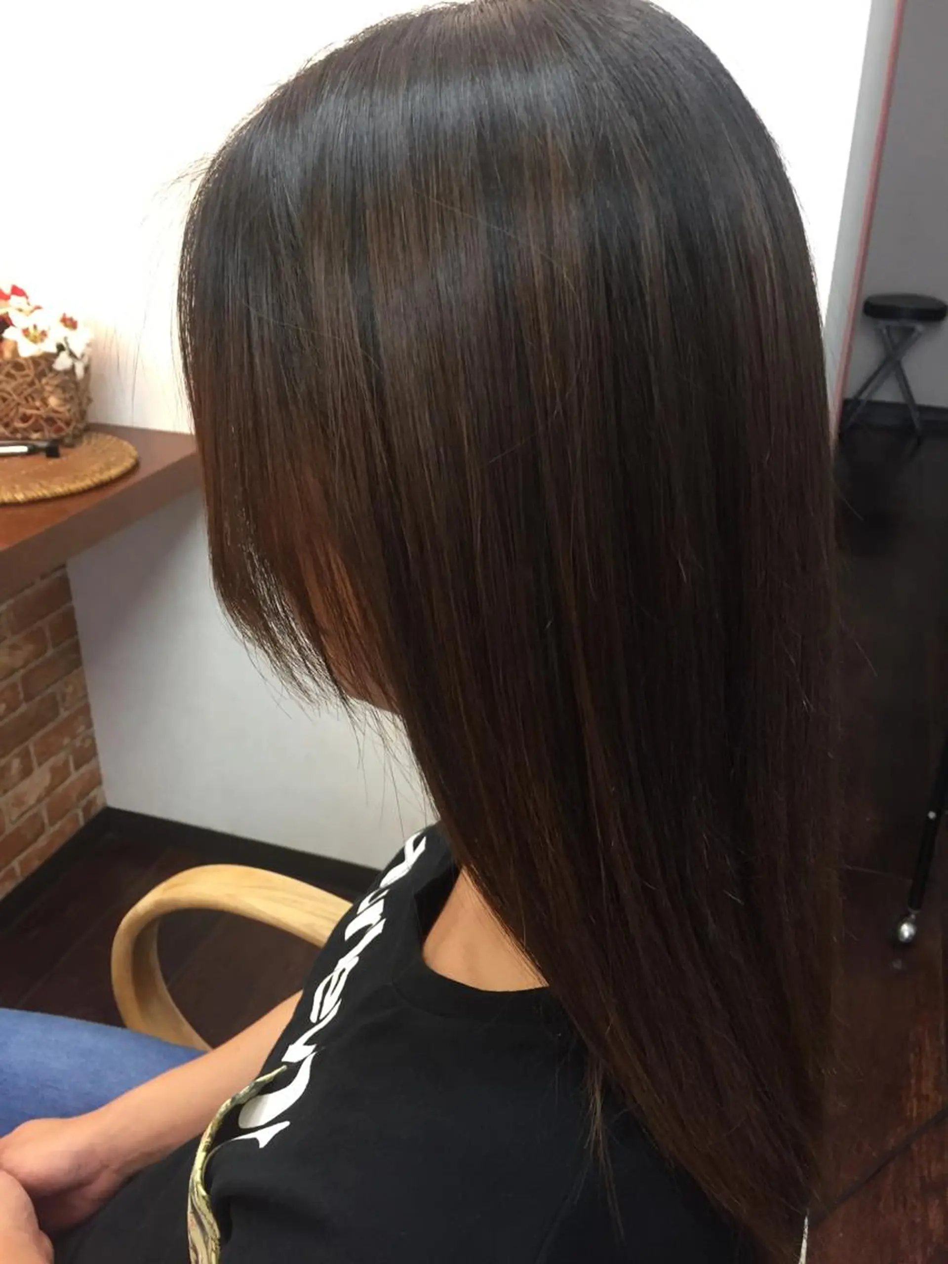 セミロング パーマ 桧山 真のヘアスタイル