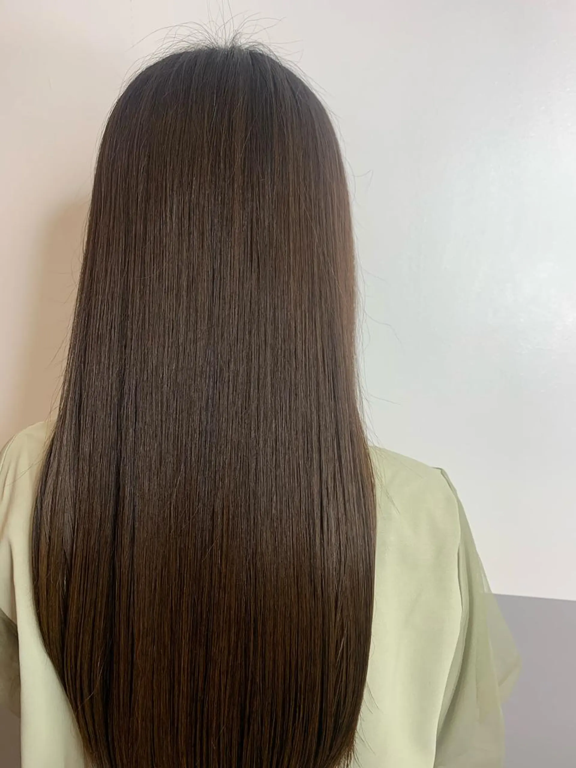 ロング ロング トップ スタイリストのヘアスタイル