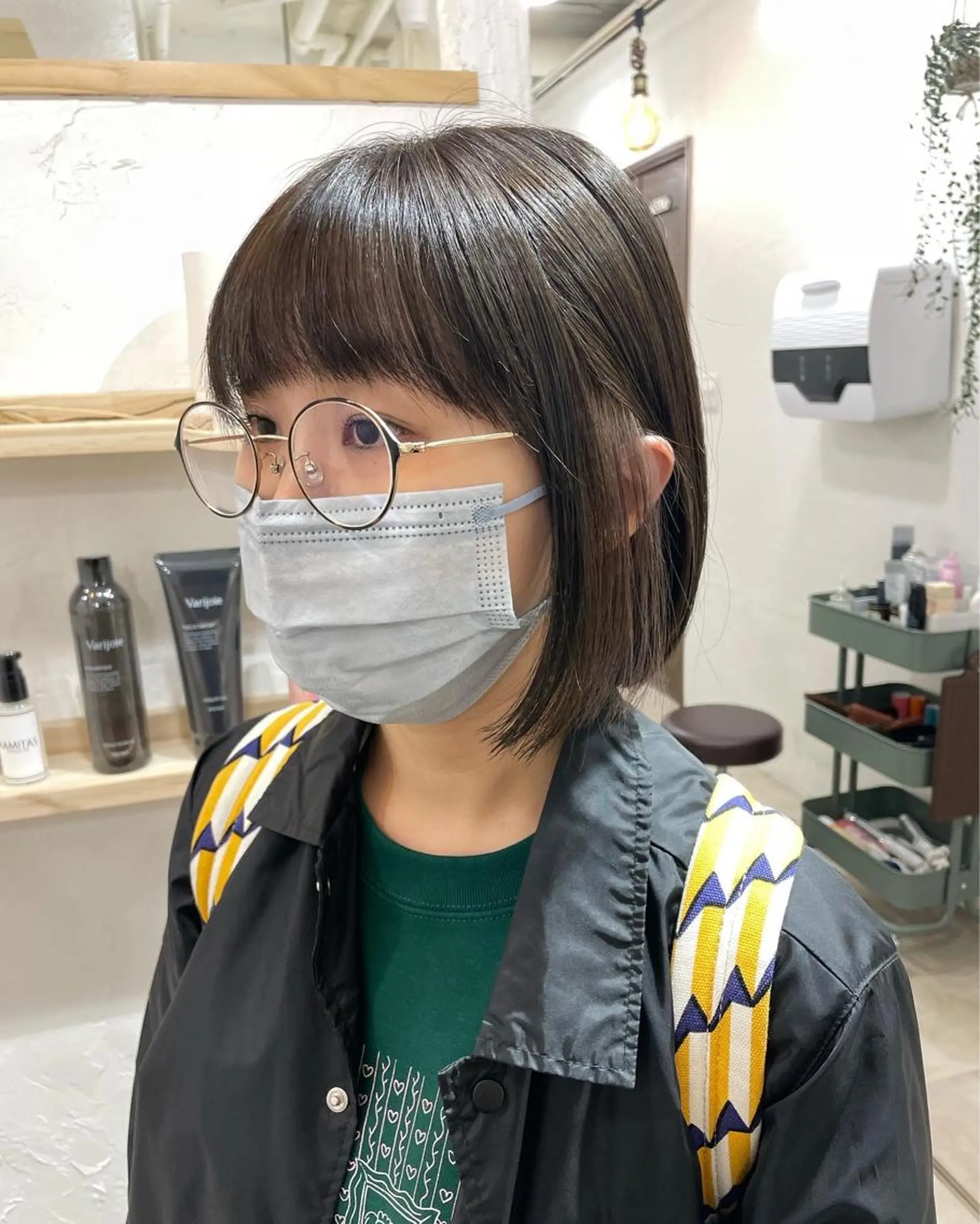 ミディアム カラー 切りっぱなしボブ ミディアムパーマ 透明感カラー デザインカラー ハイライトカラー 銀座No.1髪質改善 縮毛矯正/本木のヘアスタイル