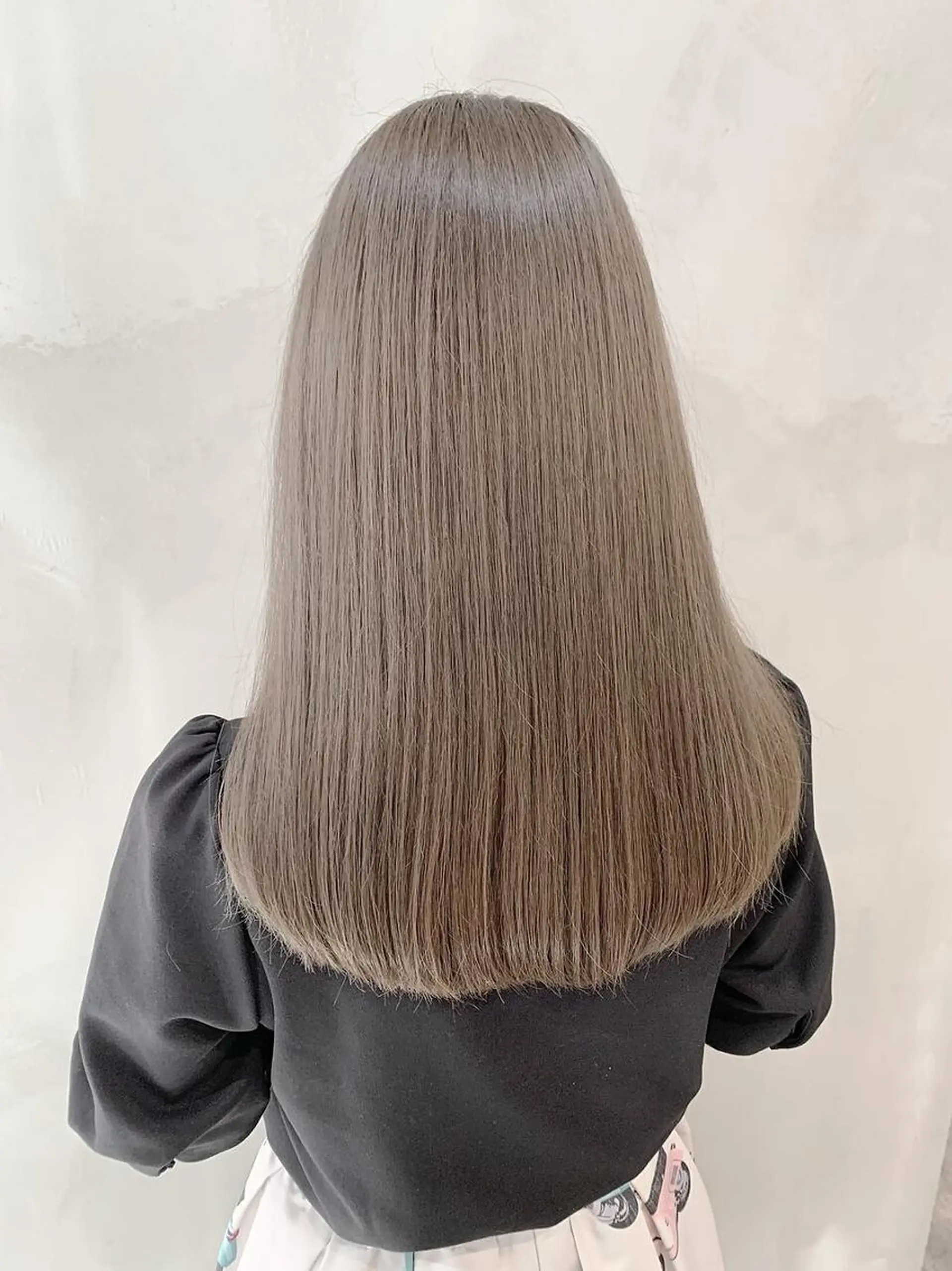 セミロング カラー セミロングパーマ ブリーチ 透明感カラー ダブルカラー 髪質改善 SOURCE天王寺/ ヘアケア/艶カラー✨のヘアスタイル