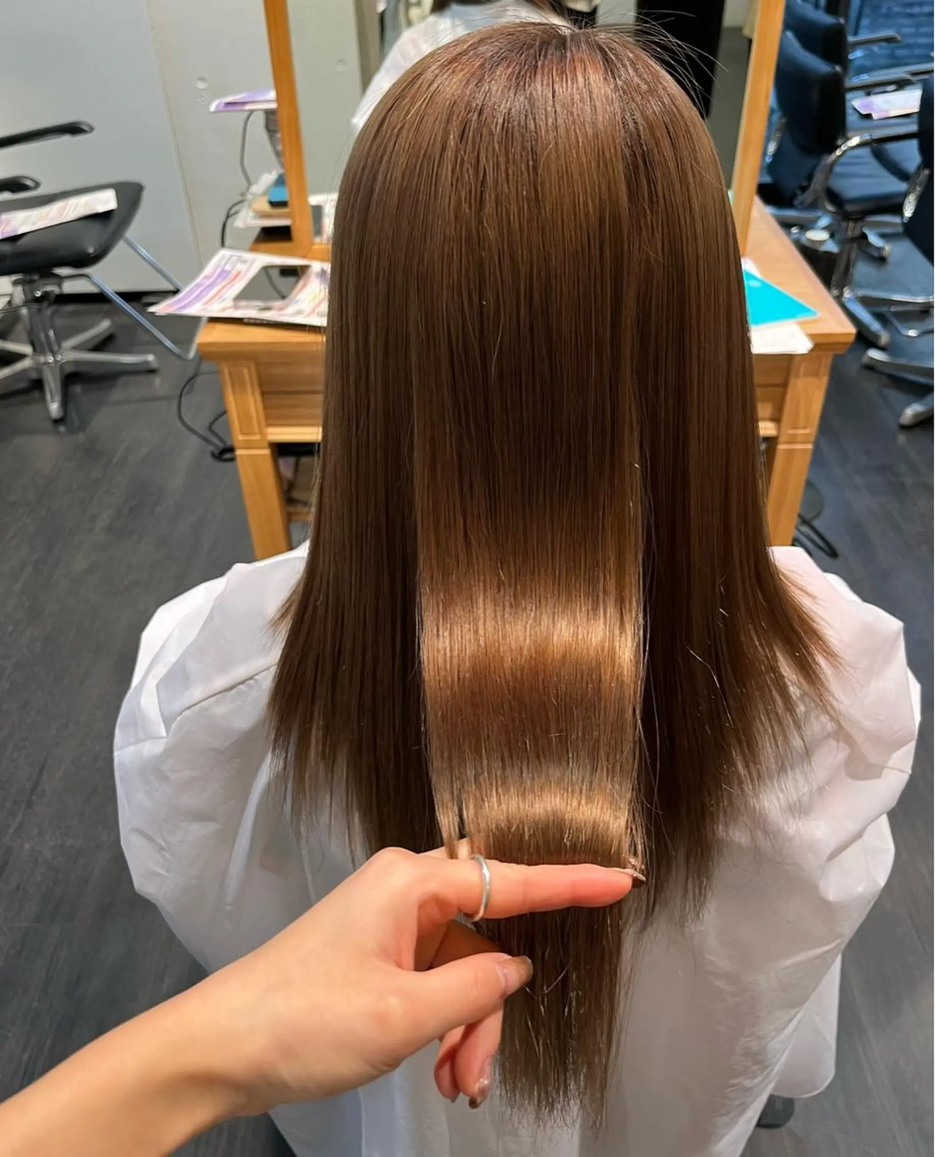 ロング パーマ 細田 碧のヘアスタイル