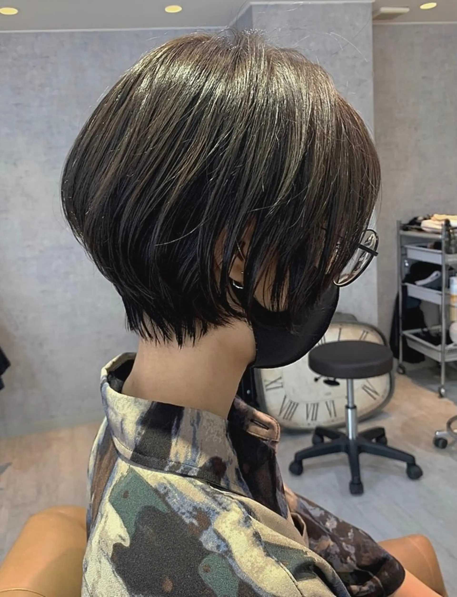 ショート カラー 🪞Unge チヒロ 女性限定のヘアスタイル