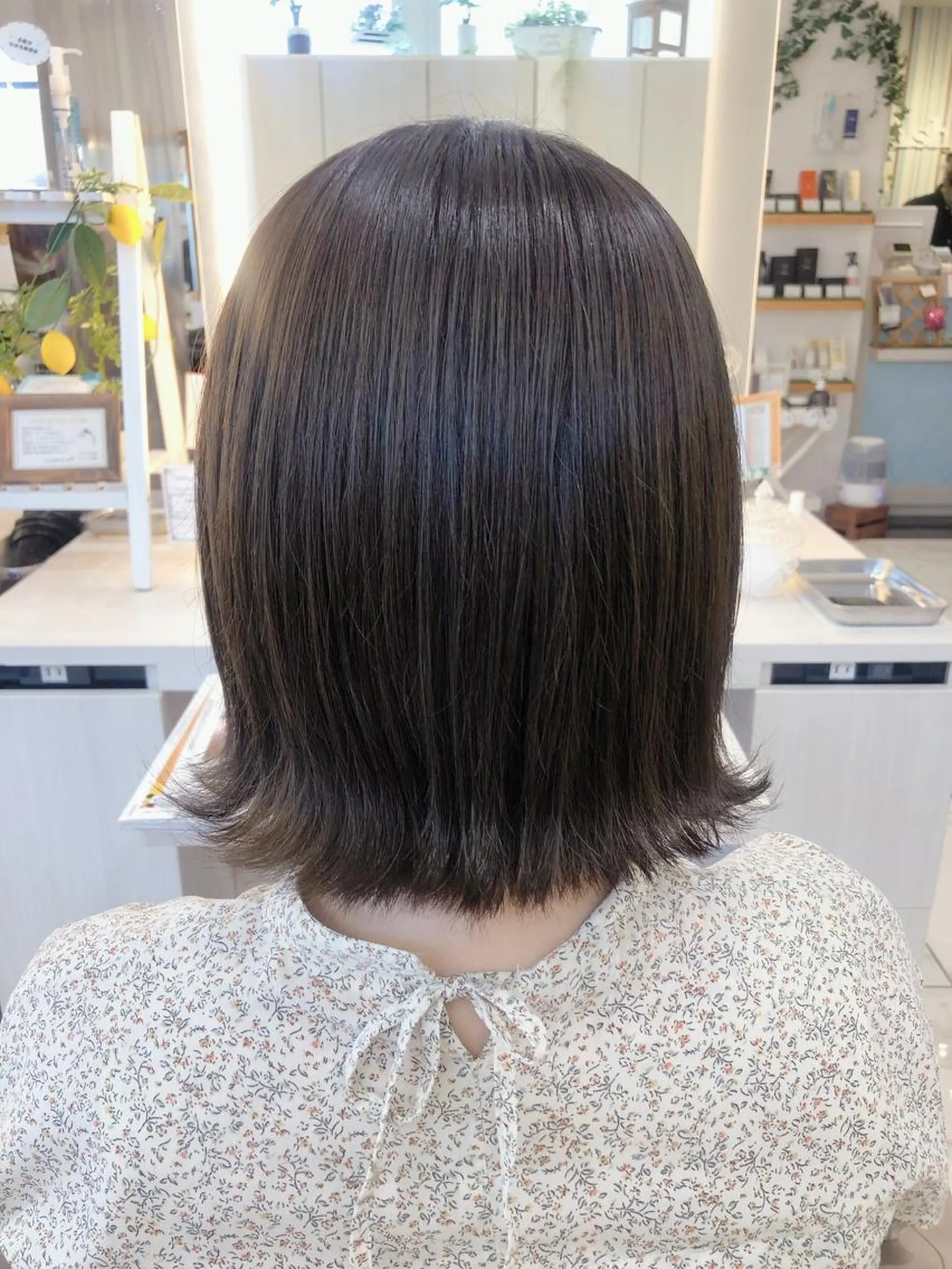 ミディアム カット トリートメント 三箇島陽香/髪質改善 クロスパーマ縮毛矯正のヘアスタイル