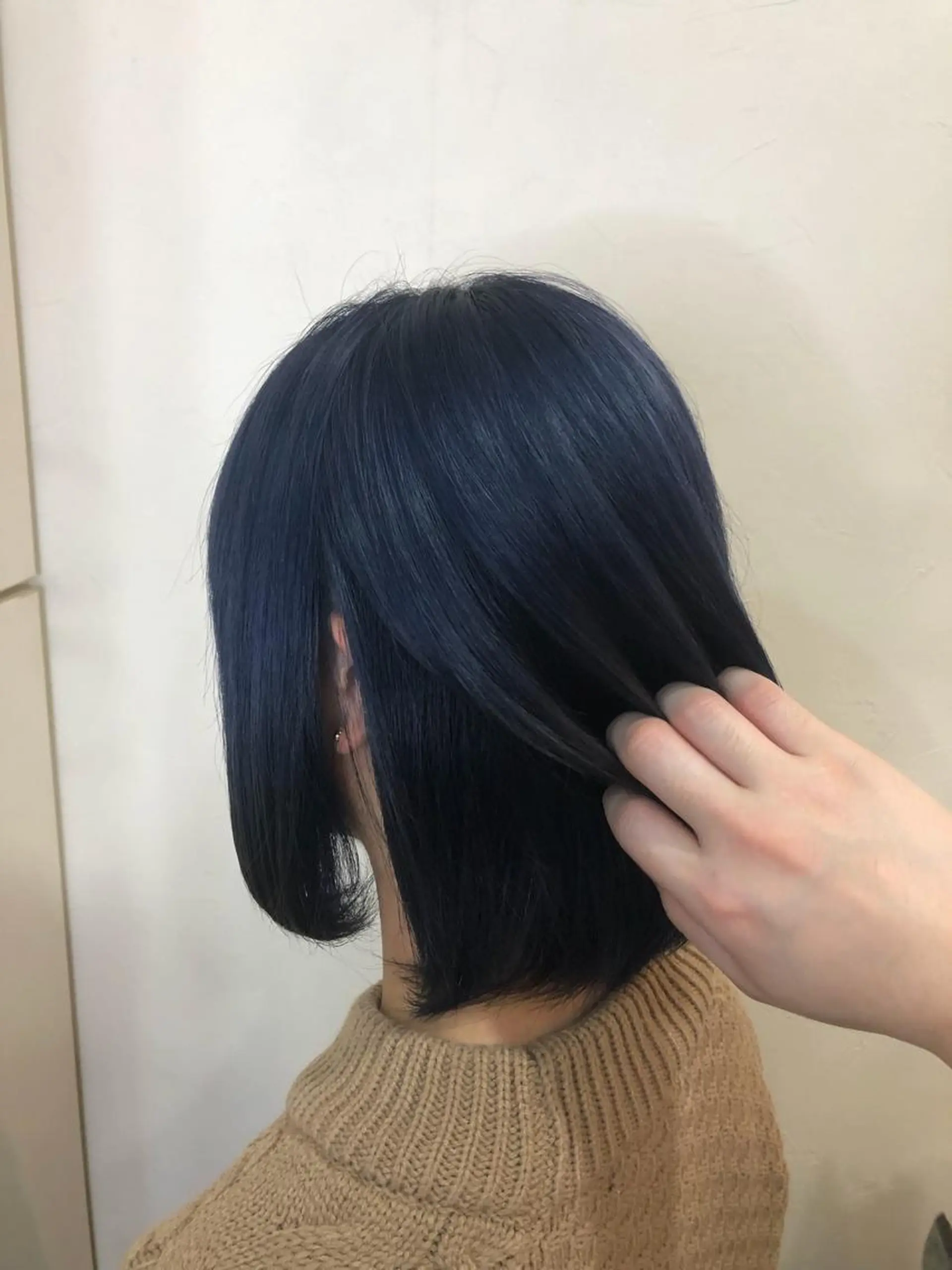 ミディアム カラー ブリーチ 透明感カラー グレージュ ネイビーカラー ヘアカラー 髪質改善/痛ませ ないカラー/西村航大のヘアスタイル