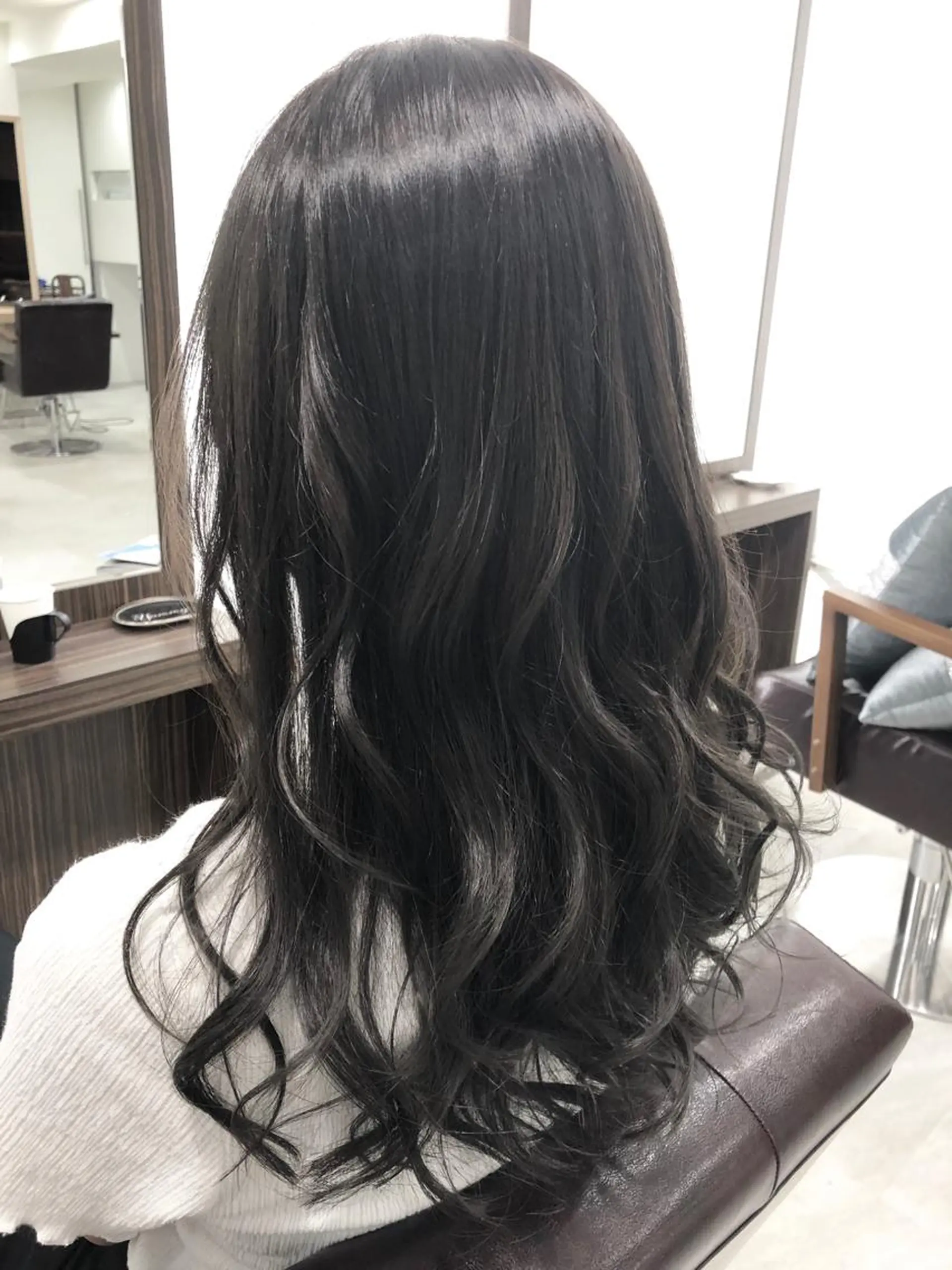 セミロング カラー YUDA 湯田のヘアスタイル