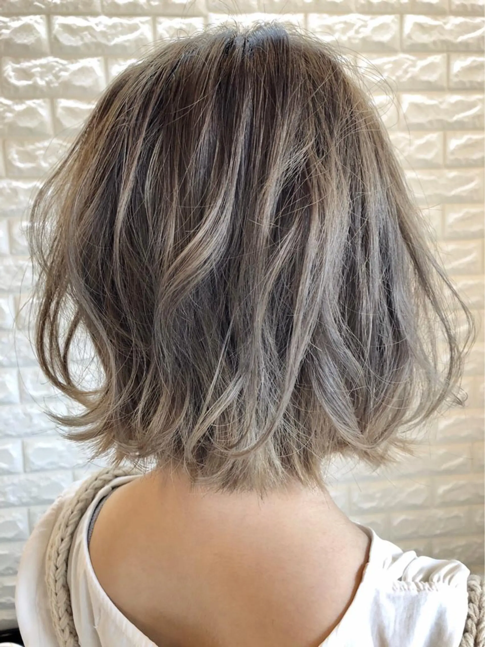 ミディアム カラー ぐらんぐりーん 藤中のヘアスタイル