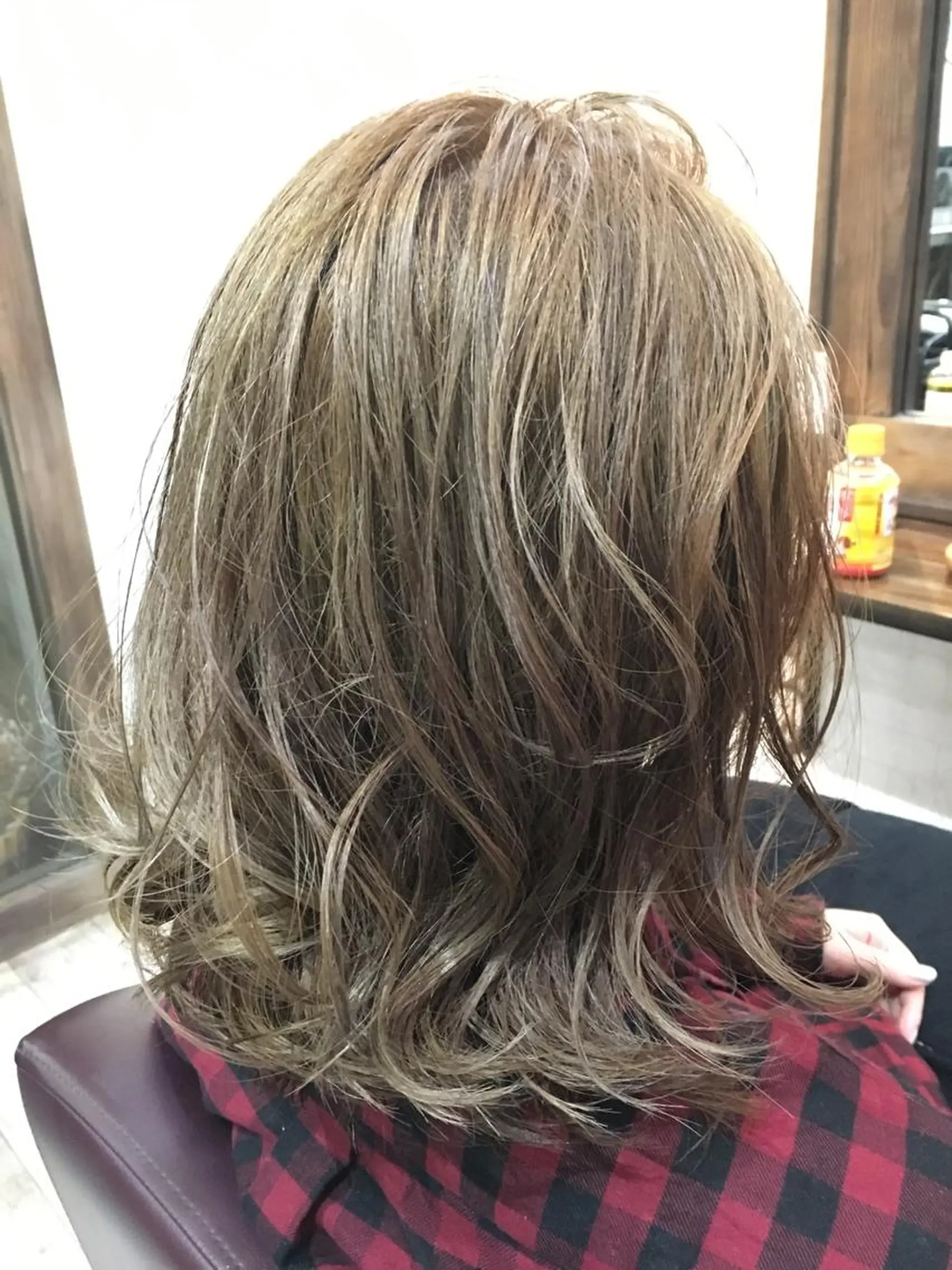 ミディアム カラー ヘアカラー トリートメント 松本 亮のヘアスタイル