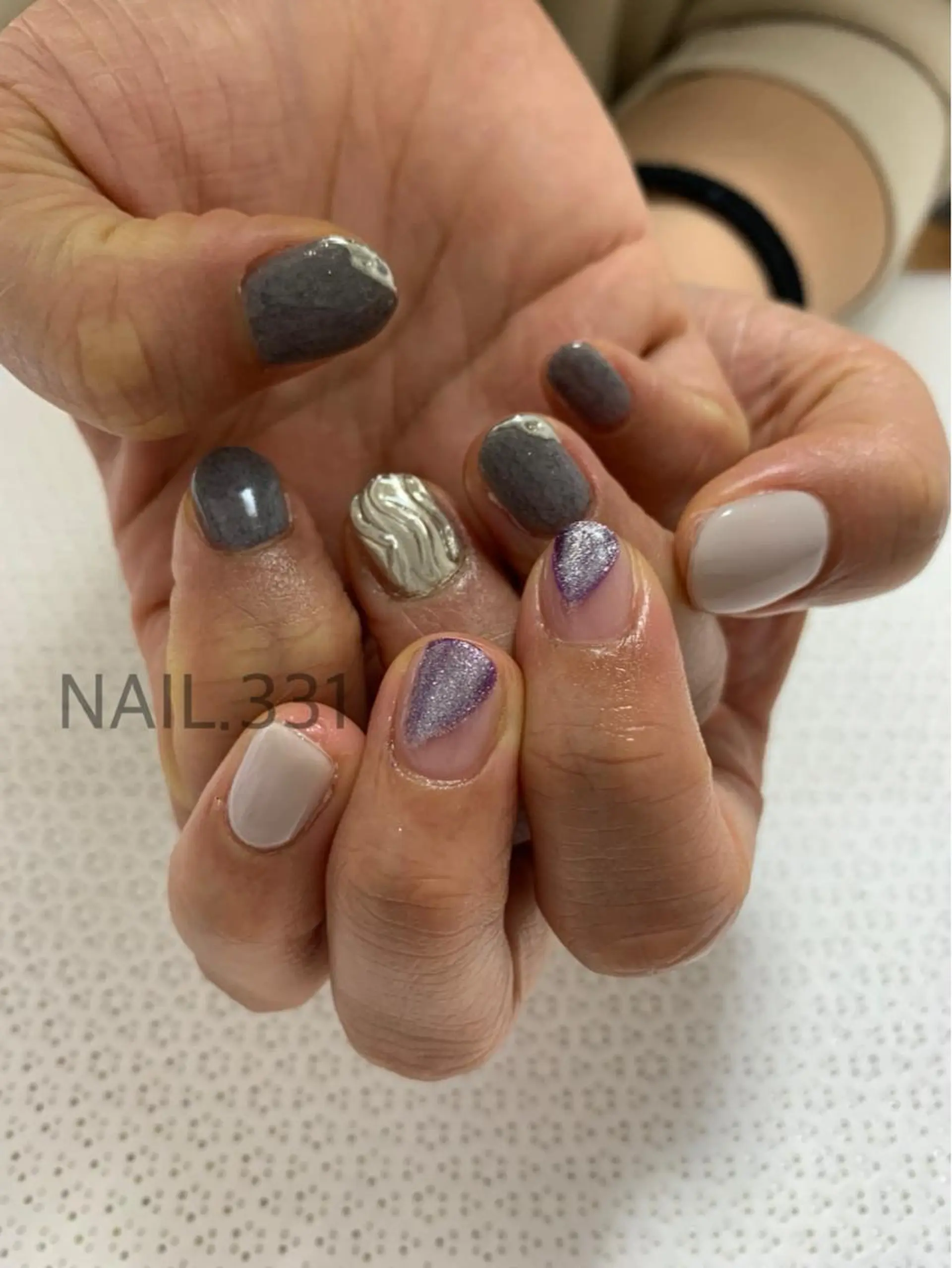 ネイル ニュアンスネイル ハンドネイル Nail 331のネイルデザイン