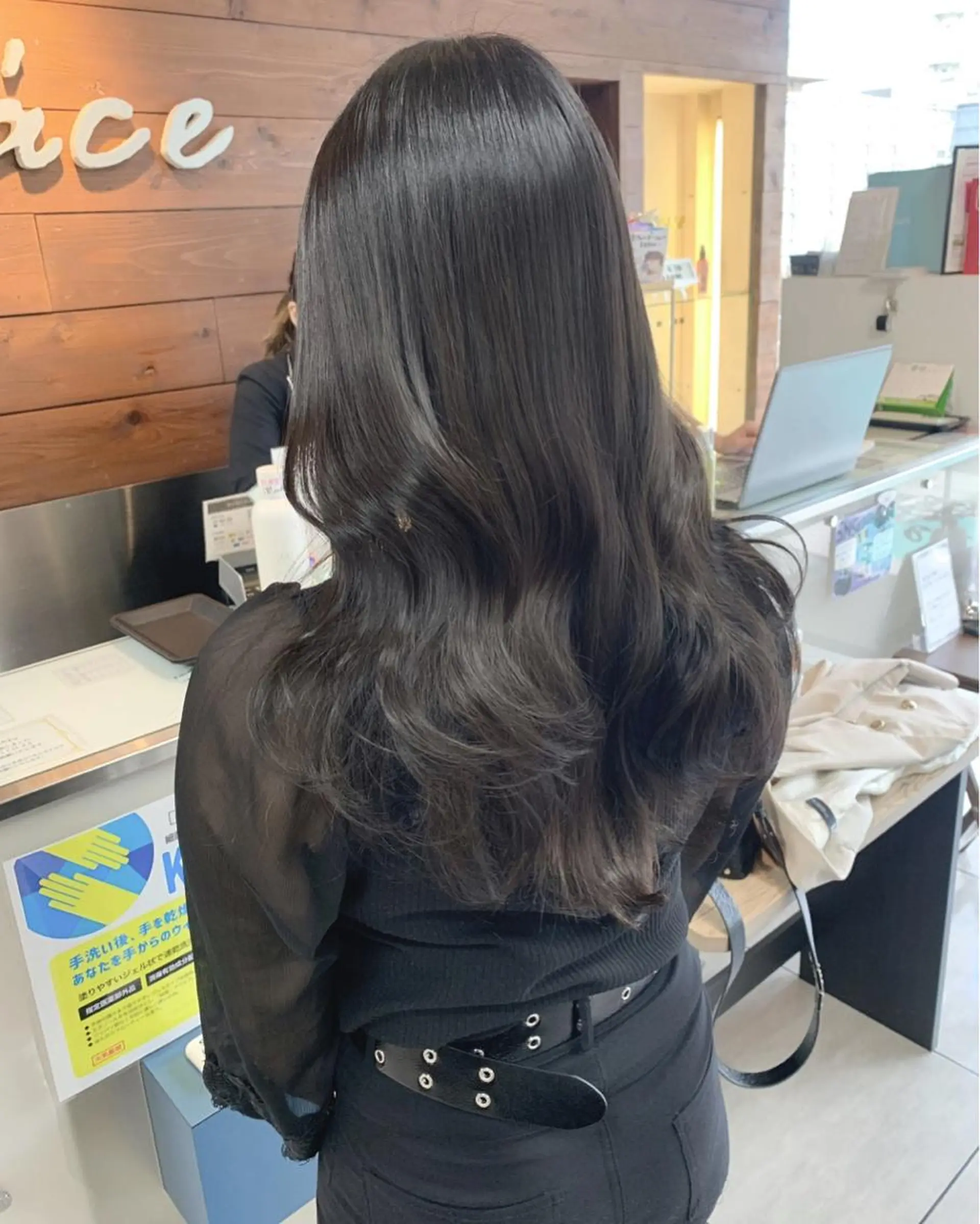 ショート 🫧艶髪カラー🫧 森本くるみのヘアスタイル