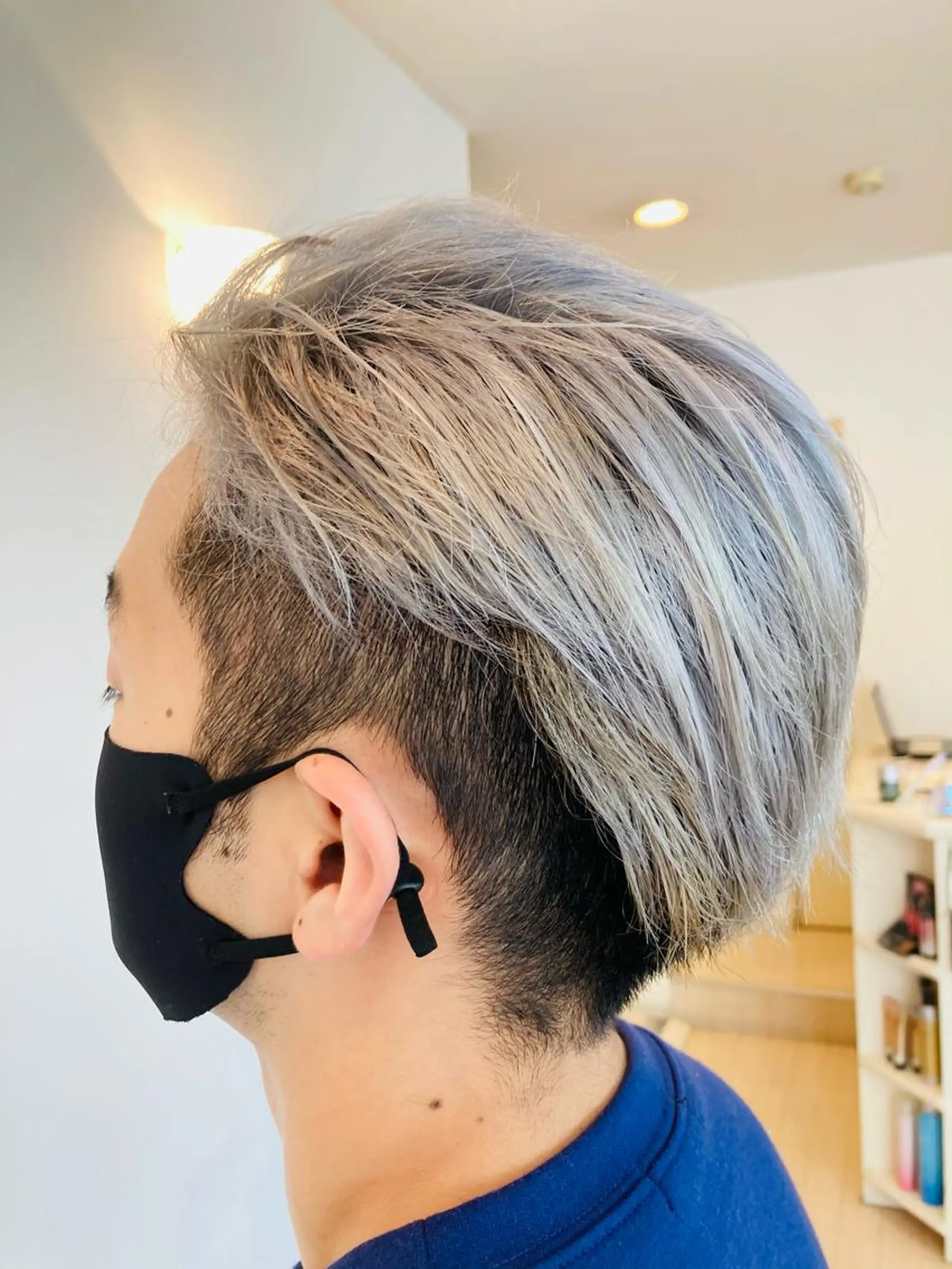 メンズ メンズブリーチ PazRood 山下のヘアスタイル