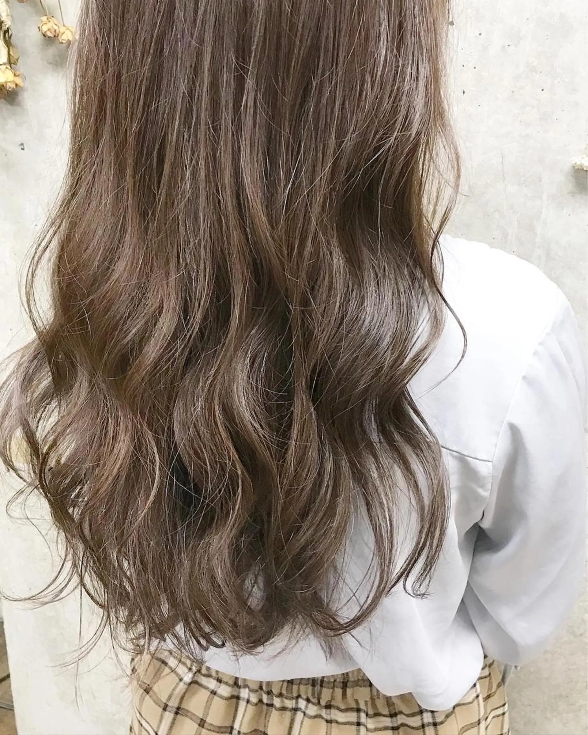 ロング カラー ヘアアレンジ ベージュカラー ブリーチ ミルクティーベージュ ブリーチなしカラー Satsuki ✂︎♡のヘアスタイル
