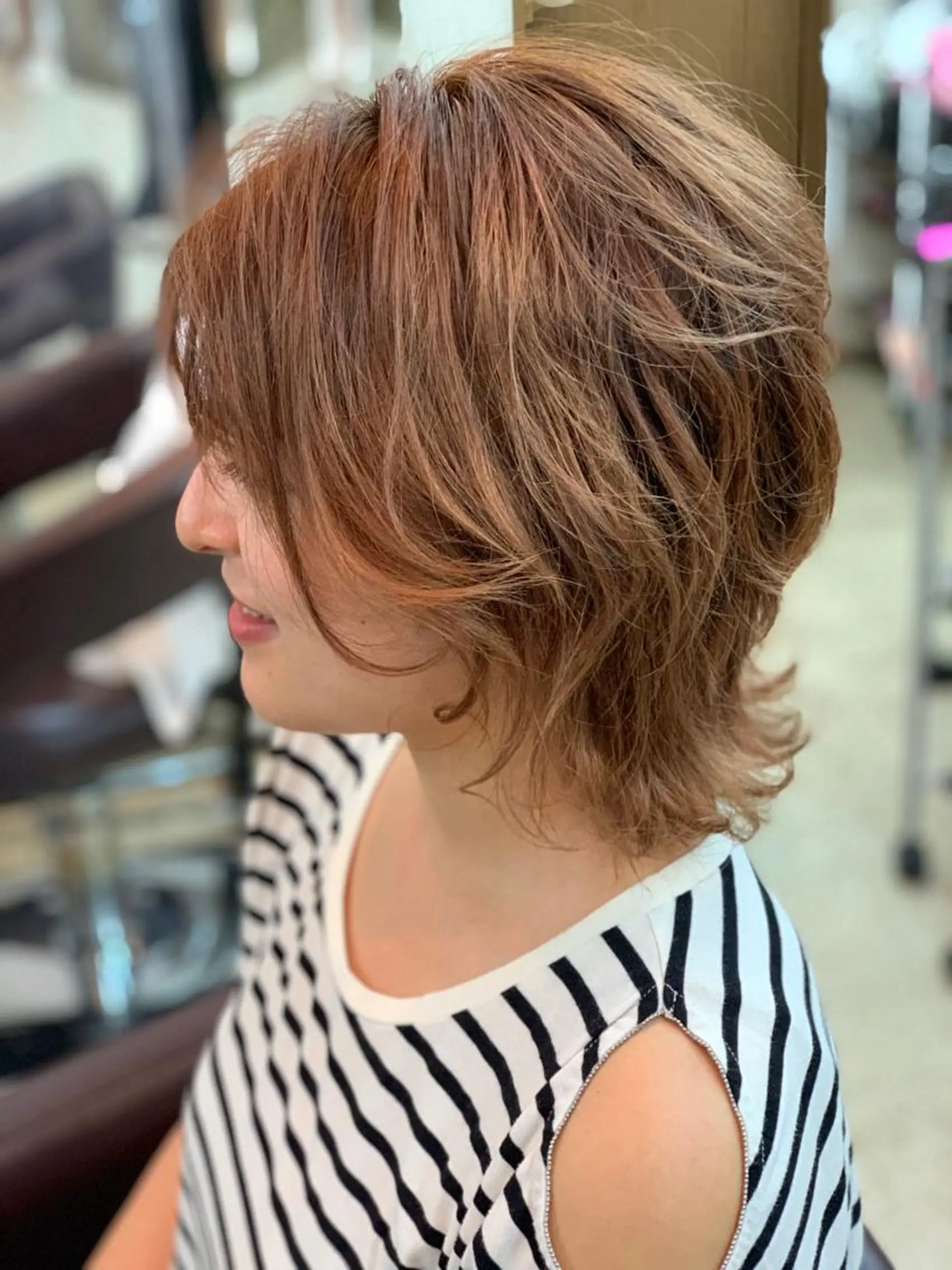 ミディアム ヘアアレンジ 似合わせカット 小顔カット 外ハネヘア ウルフカット カット 春日部　間庭 寛貴のヘアスタイル