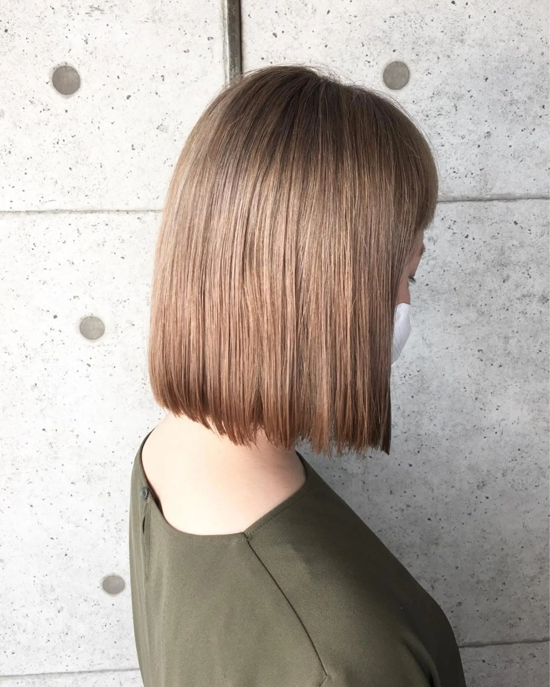 ショート 足立 磨咲のヘアスタイル