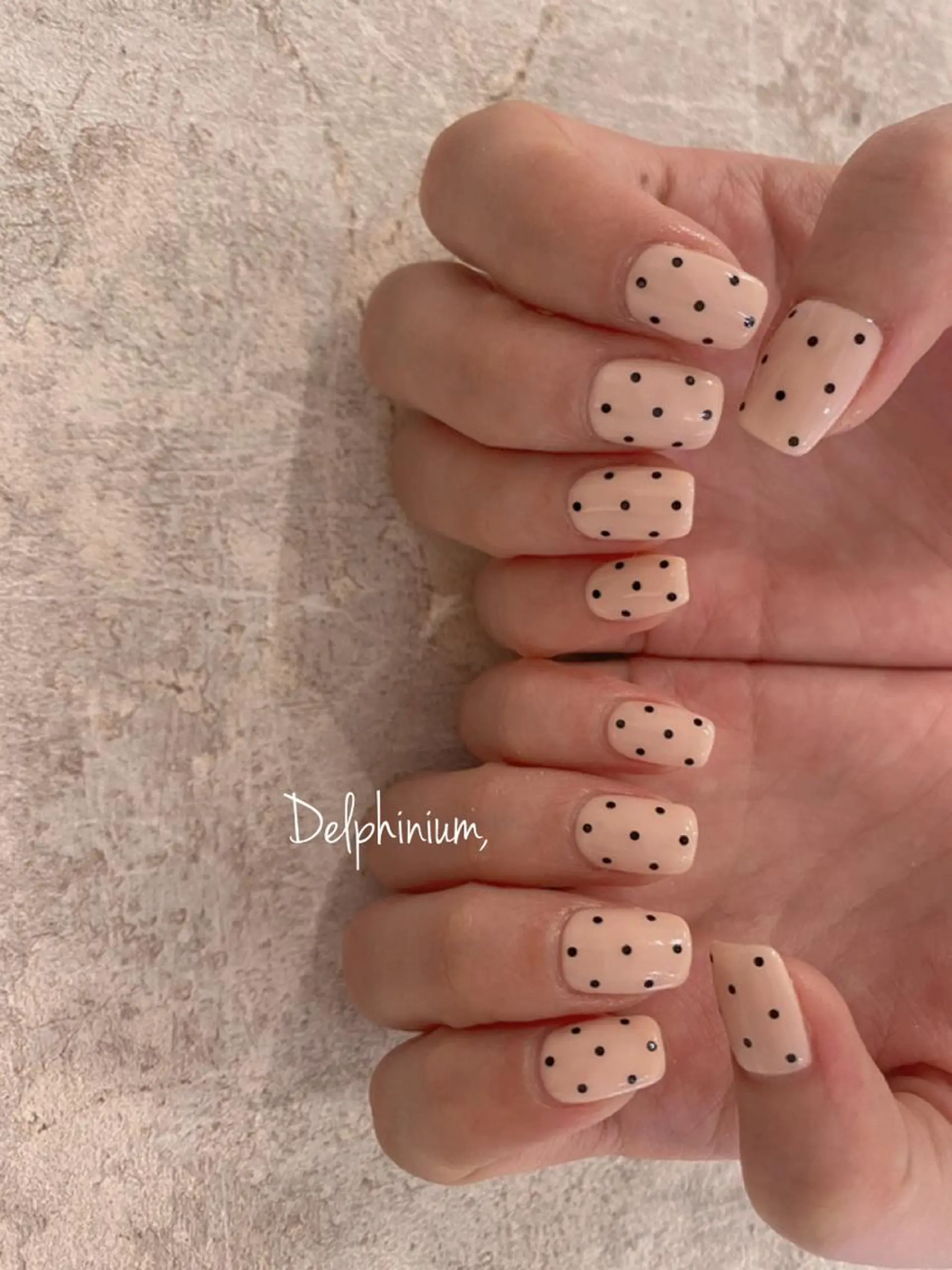 ネイル ドット ジェルネイル パラジェル 岡本 友恵のネイルデザイン