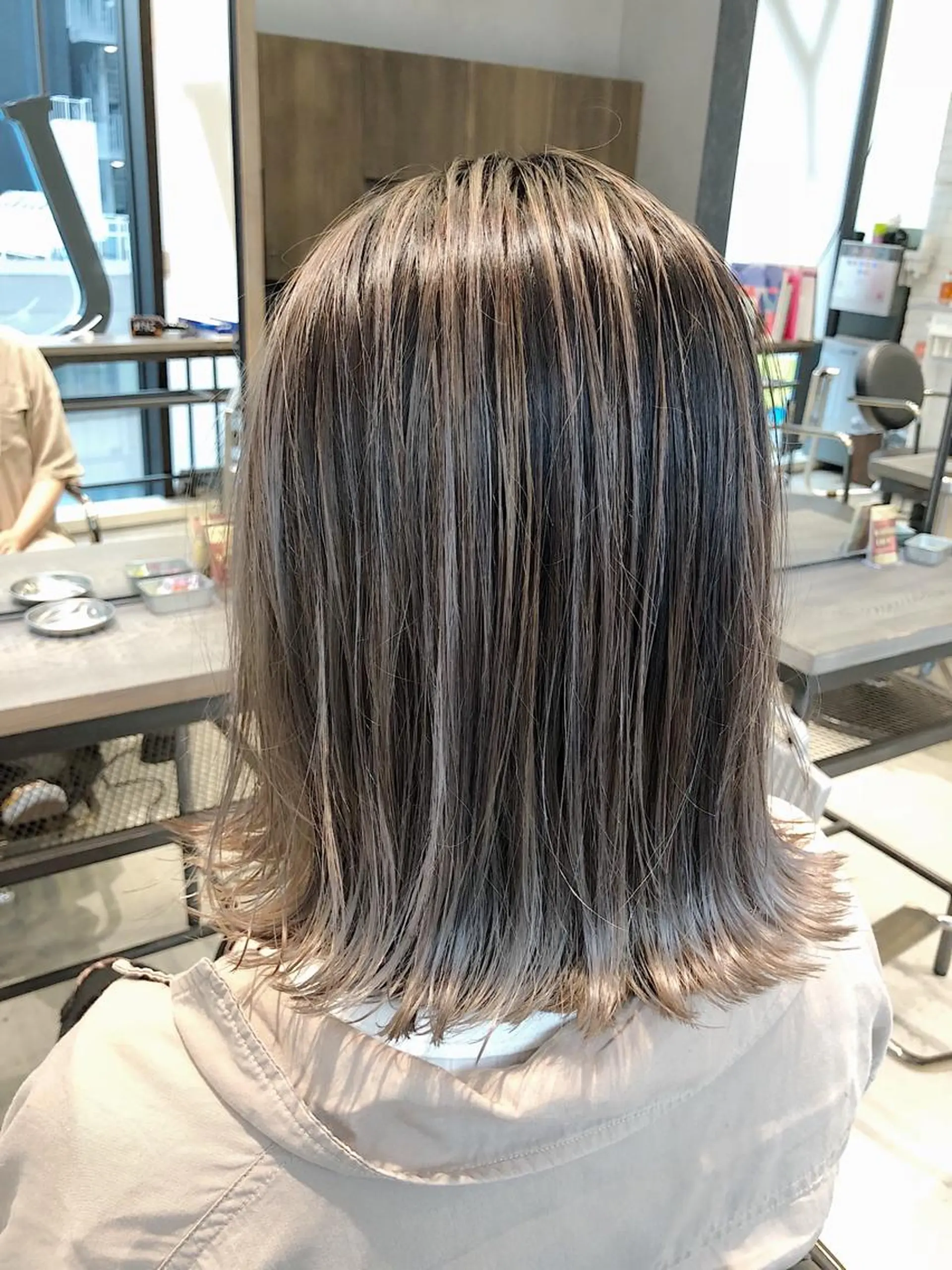 ショート カラー バレイヤージュ ブリーチ レイヤーカット ノンダメージ髪質改善 カラー💎/KURAのヘアスタイル