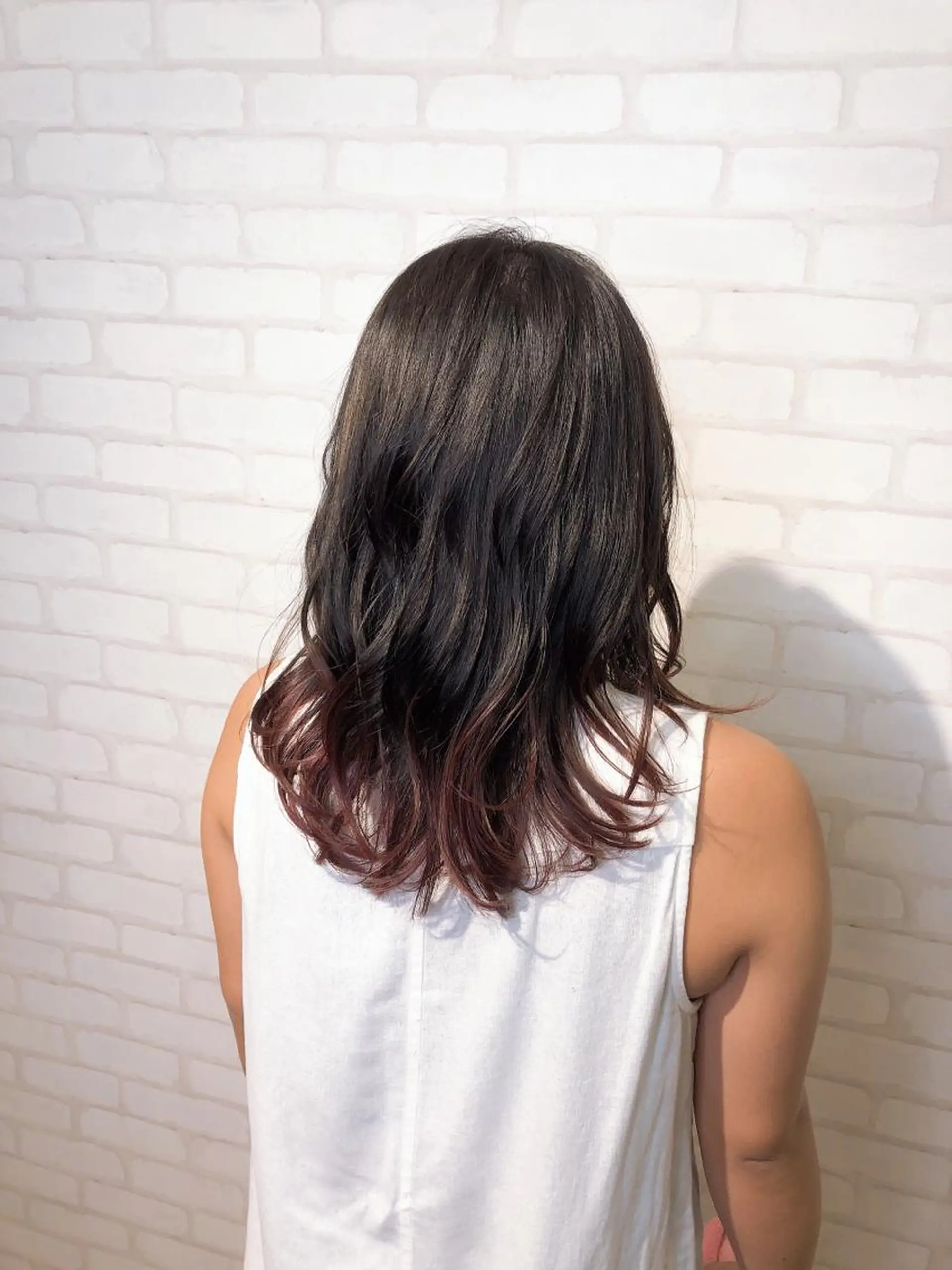 セミロング ミヤザキ タクトのヘアスタイル