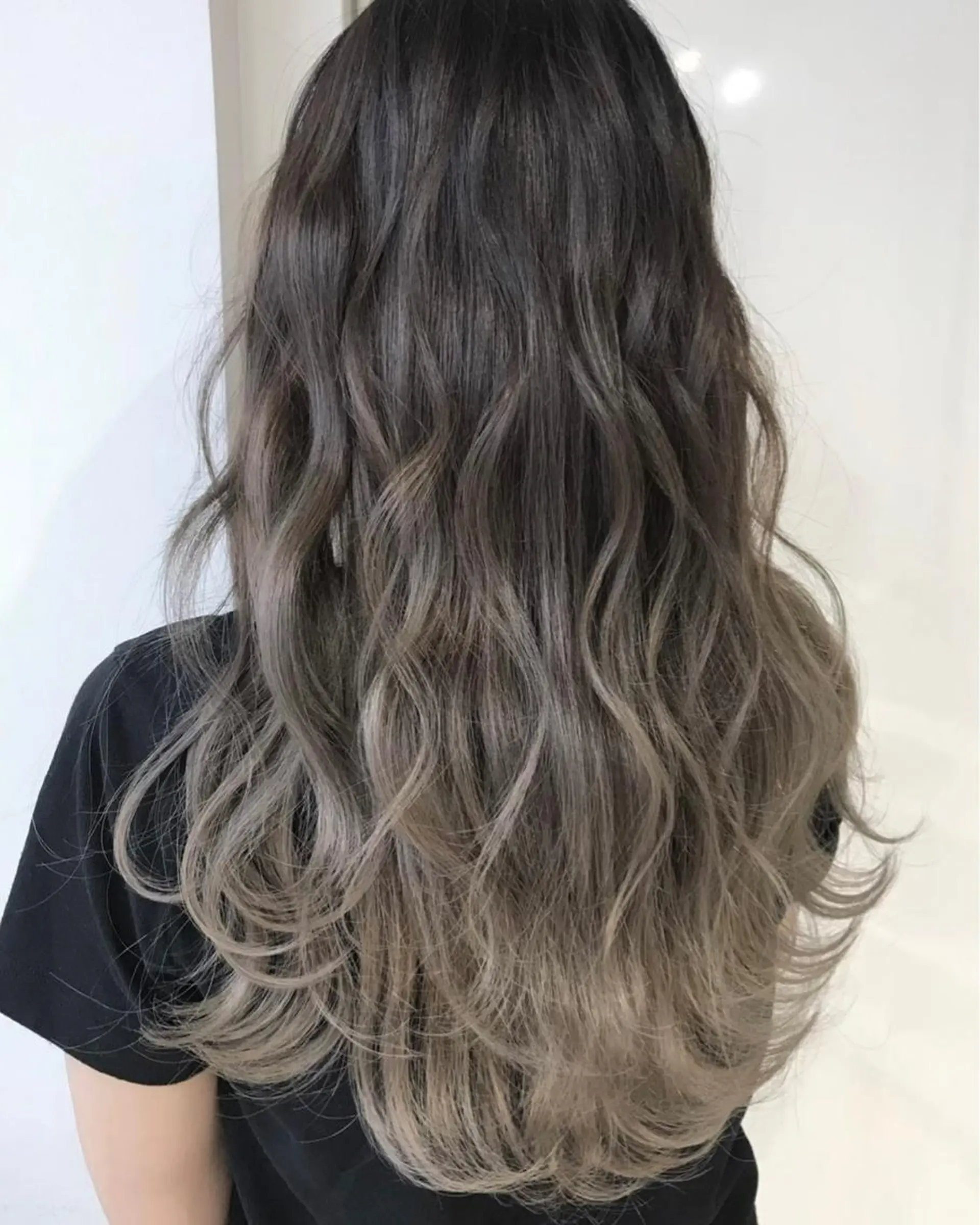 ロング カラー 🍑🧋ハイトーン 暖色カラーlucaのヘアスタイル