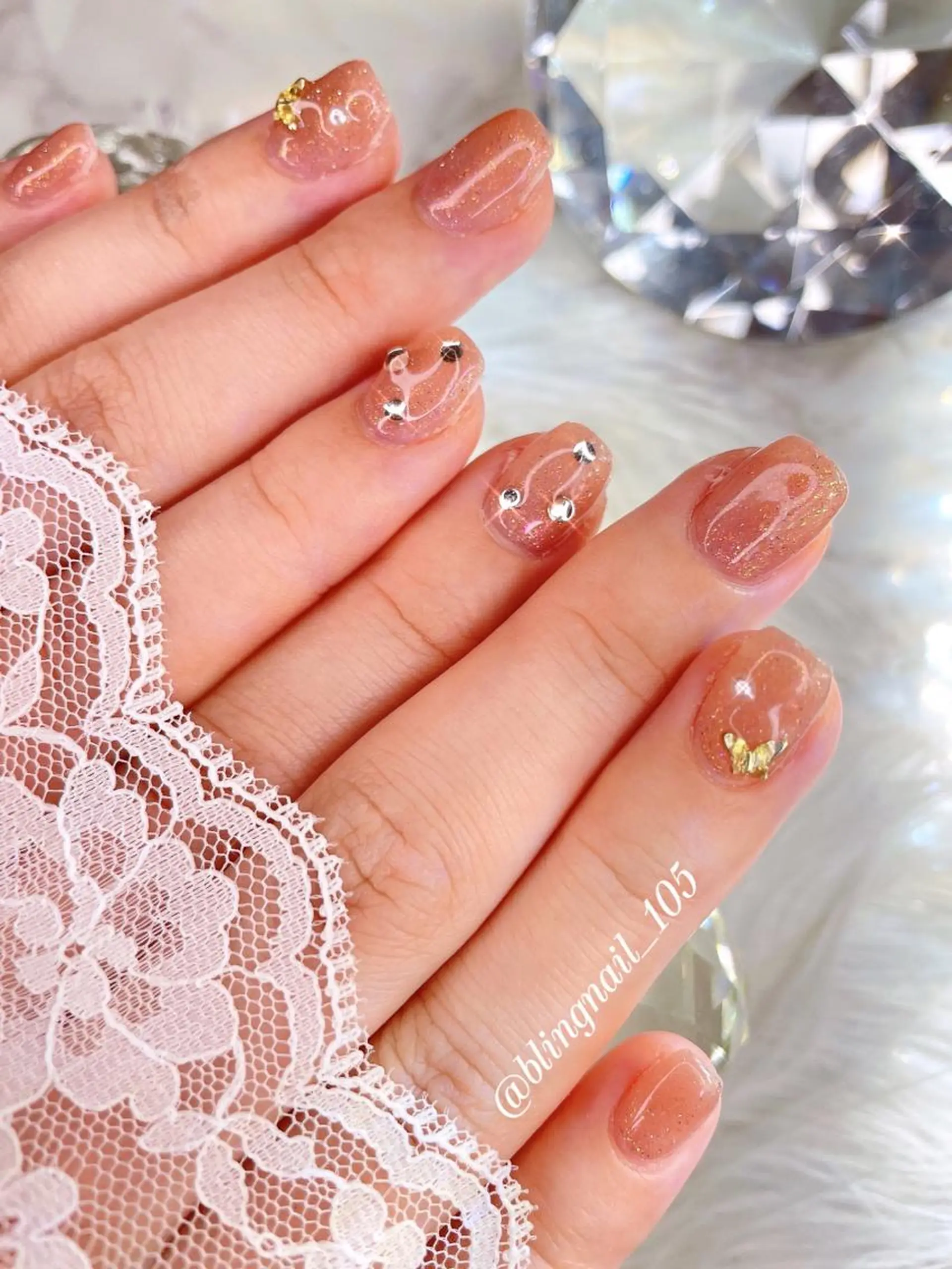 ネイル 23時まで❤︎韓国、 ワンホンネイルのネイルデザイン