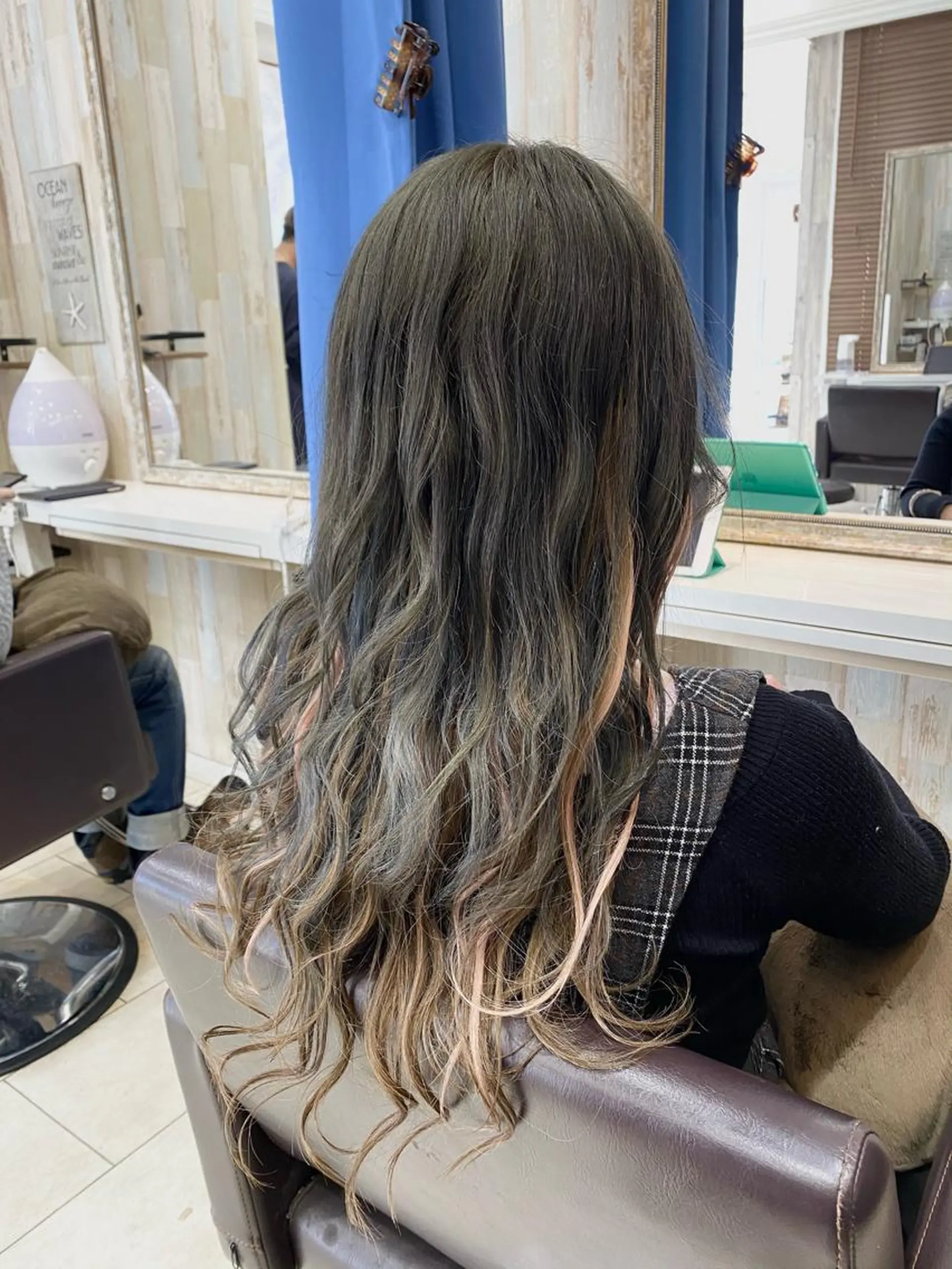 ミディアム 石井 彰浩のヘアスタイル