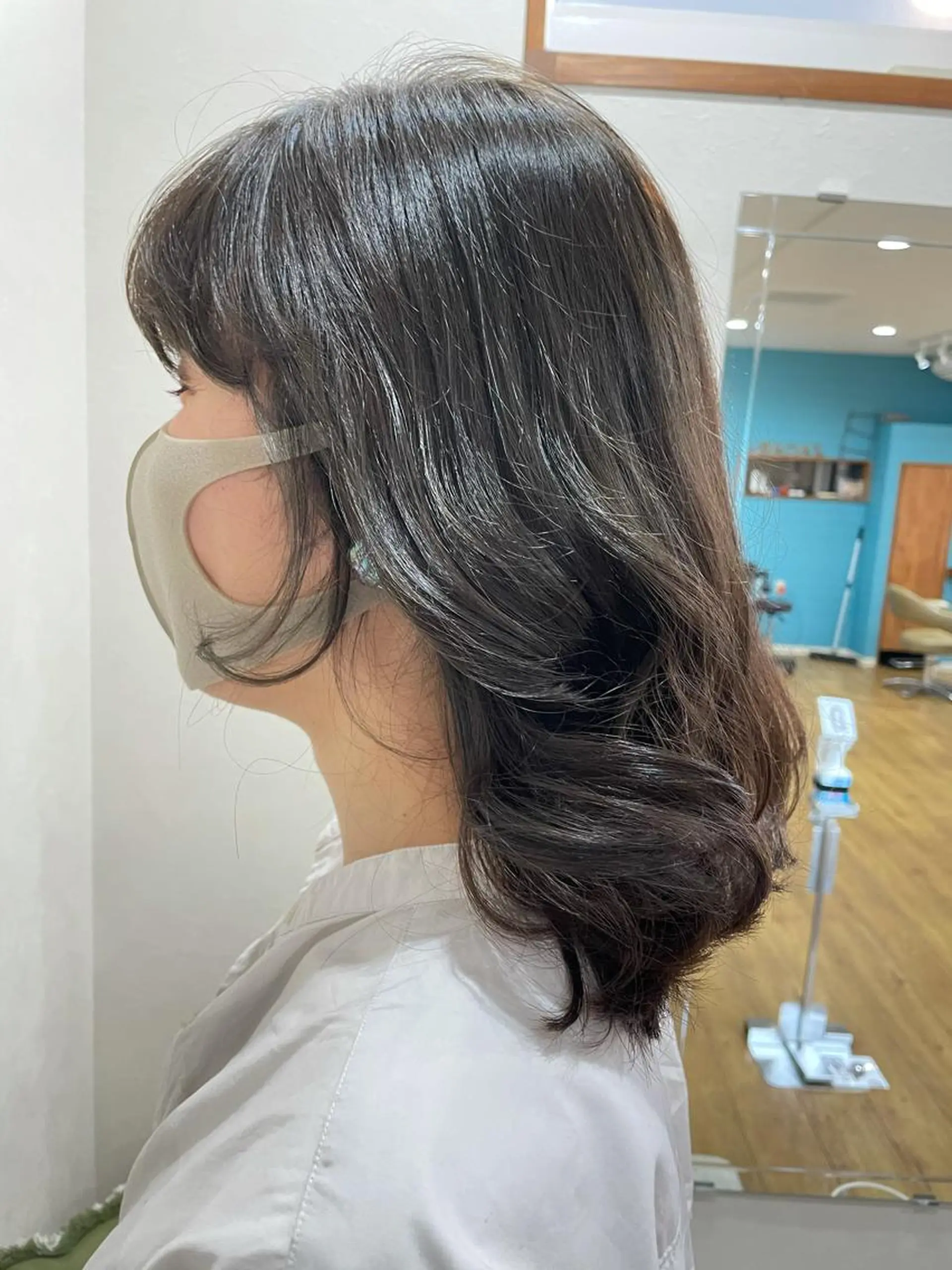 ミディアム 韓国風ヘア おくれ毛 佐治 梨乃のヘアスタイル