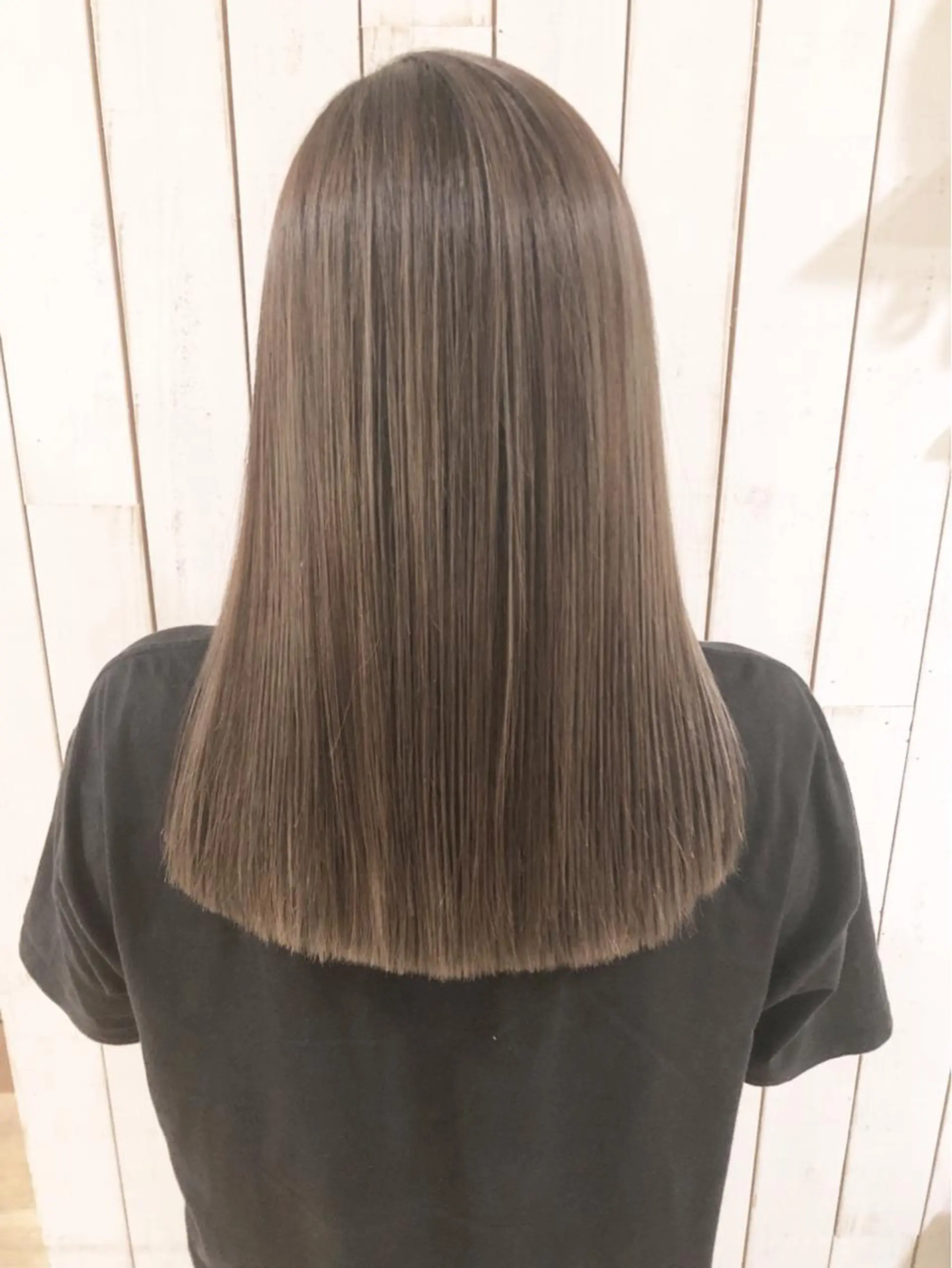 セミロング Noe心斎橋所属・Noe心斎橋 堀田 朋宏のヘアスタイル