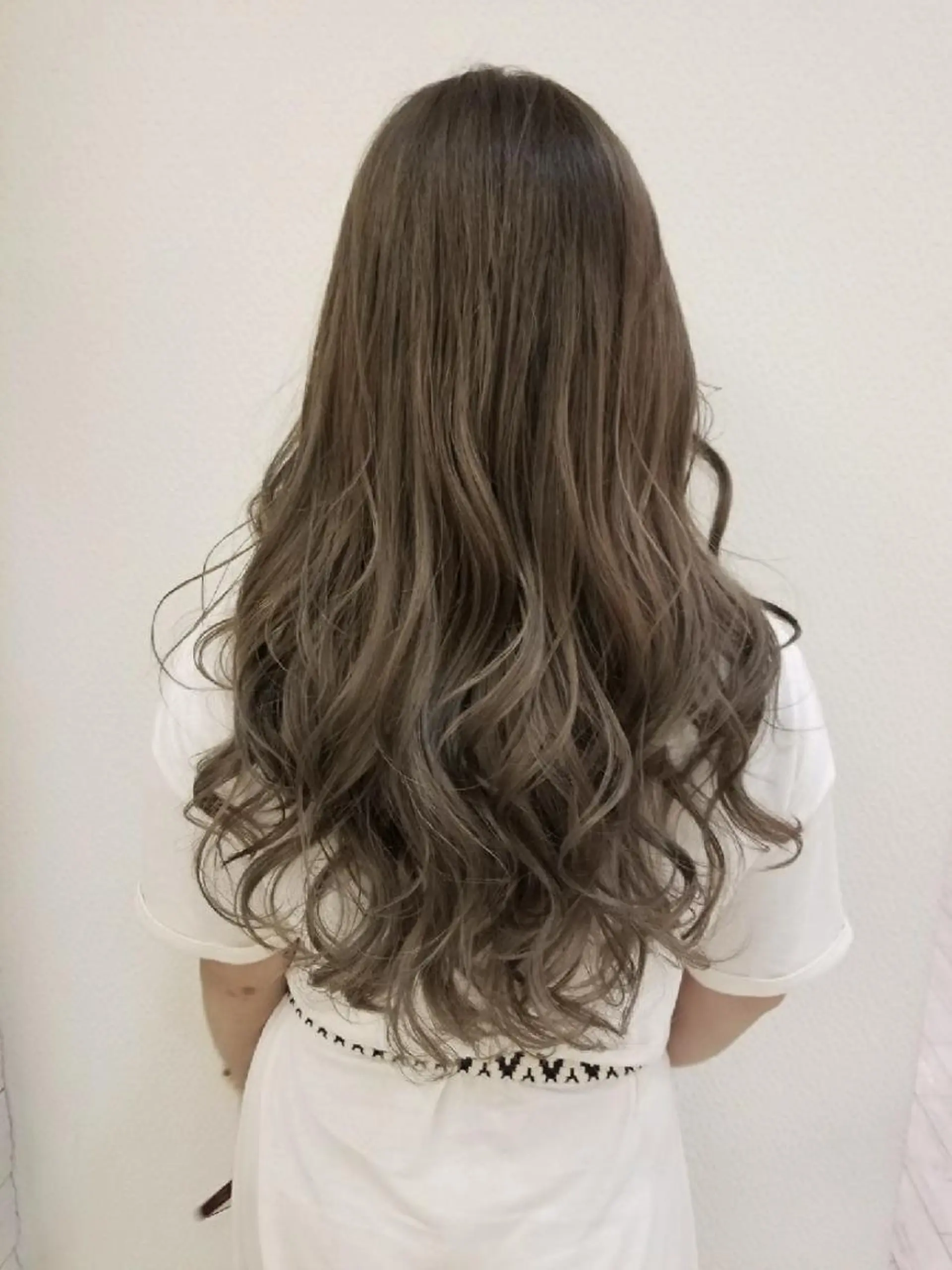 ロング カラー Le Lien カジのヘアスタイル