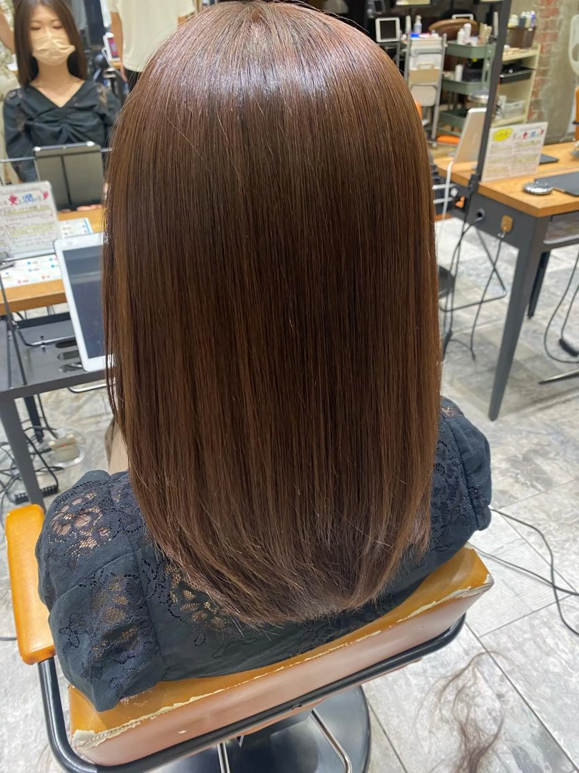 ミディアム カラー パーマ ミディアムパーマ ベージュカラー ブラウンカラー ブラウンベージュ 髪質改善 顔周り/くびれヘア 韓国ヘア💕風間るなのヘアスタイル