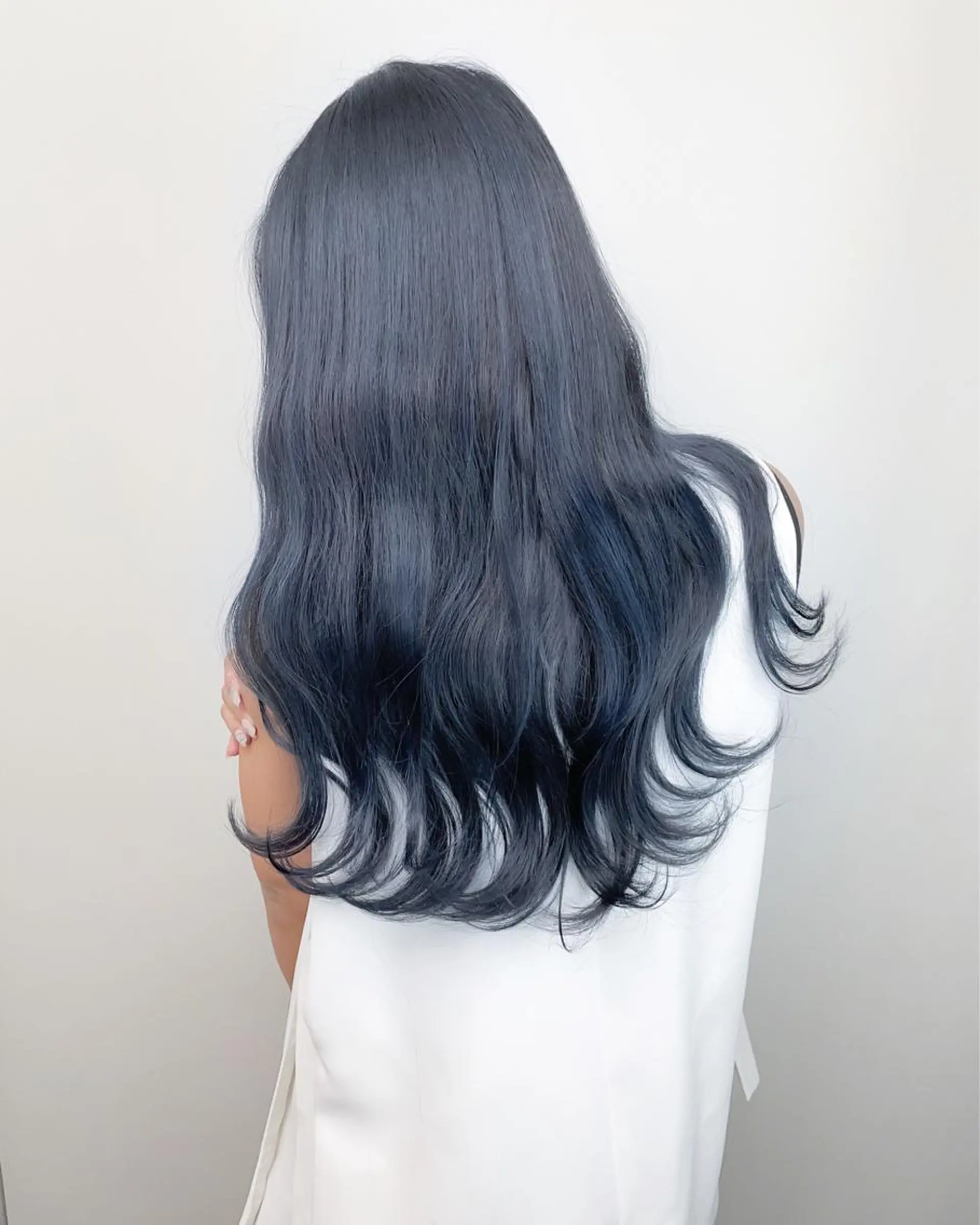 ロング カラー シールエクステ バレイヤージュ ミストバング ブリーチ ダブルカラー カット ヘアカラー トリートメント 【KIRA 代表】 TATSUYAのヘアスタイル