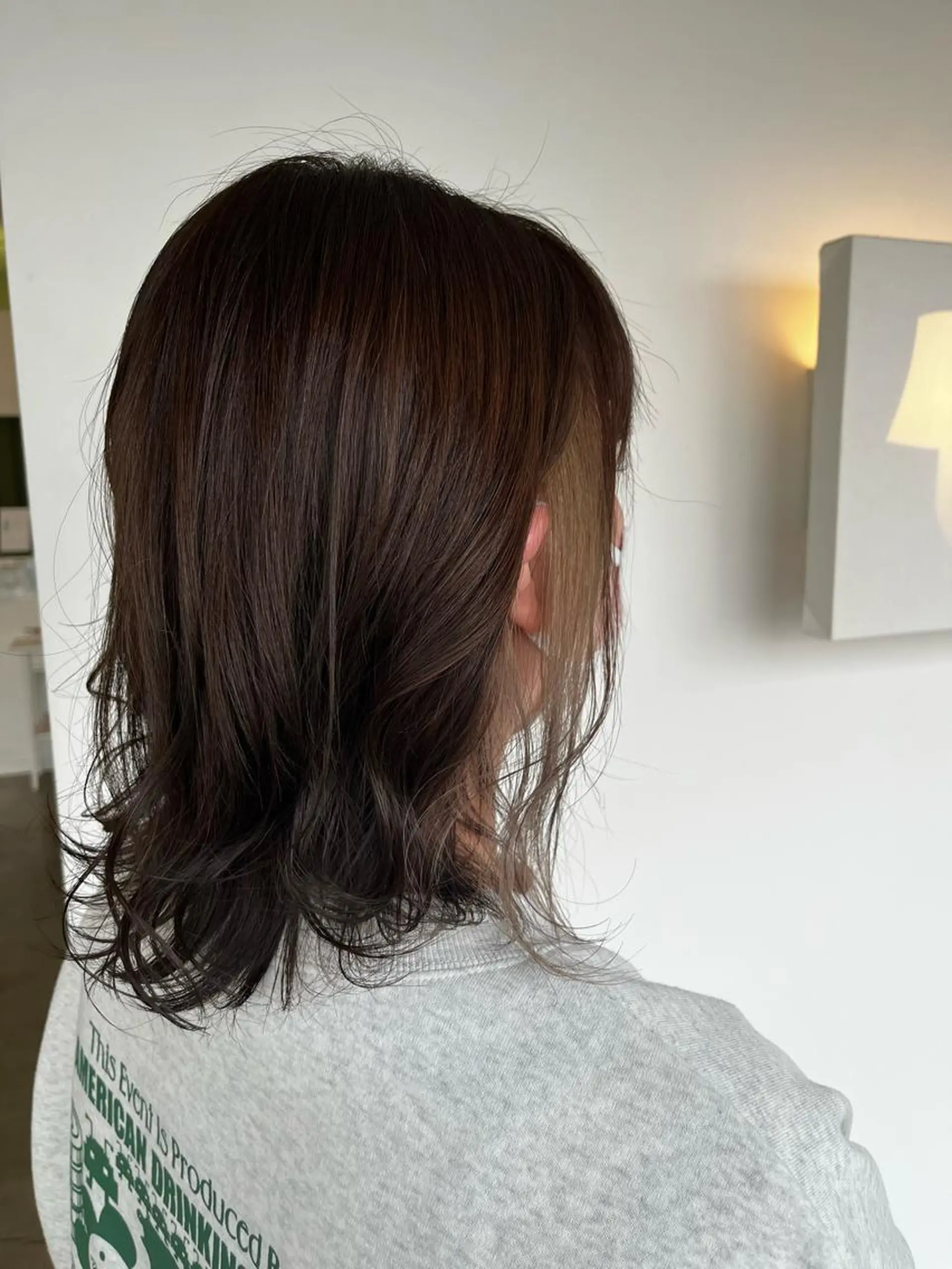 ミディアム おせ ちさとのヘアスタイル