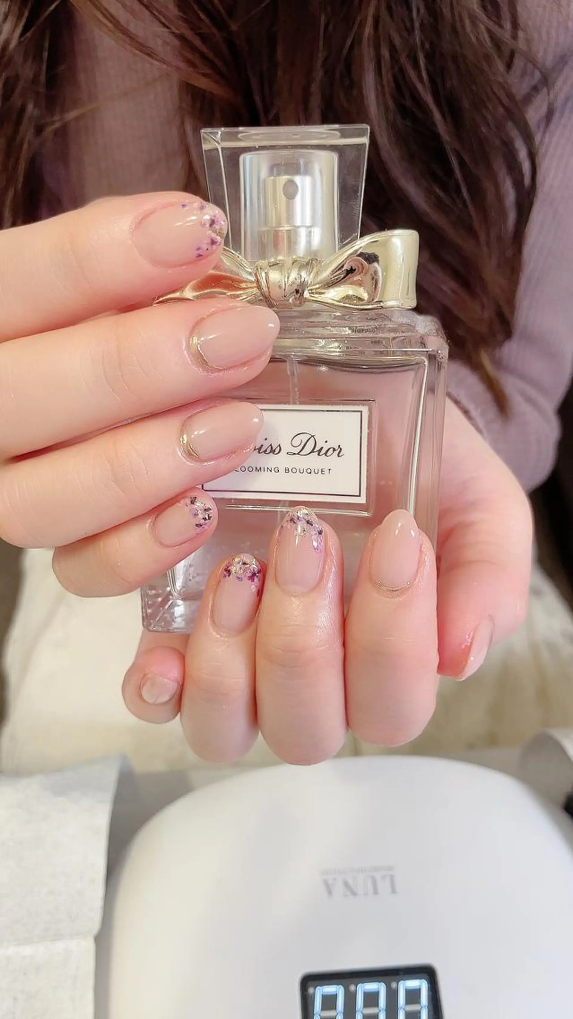 ミディアム カラー ネイル Petite Cannelleのネイルデザイン