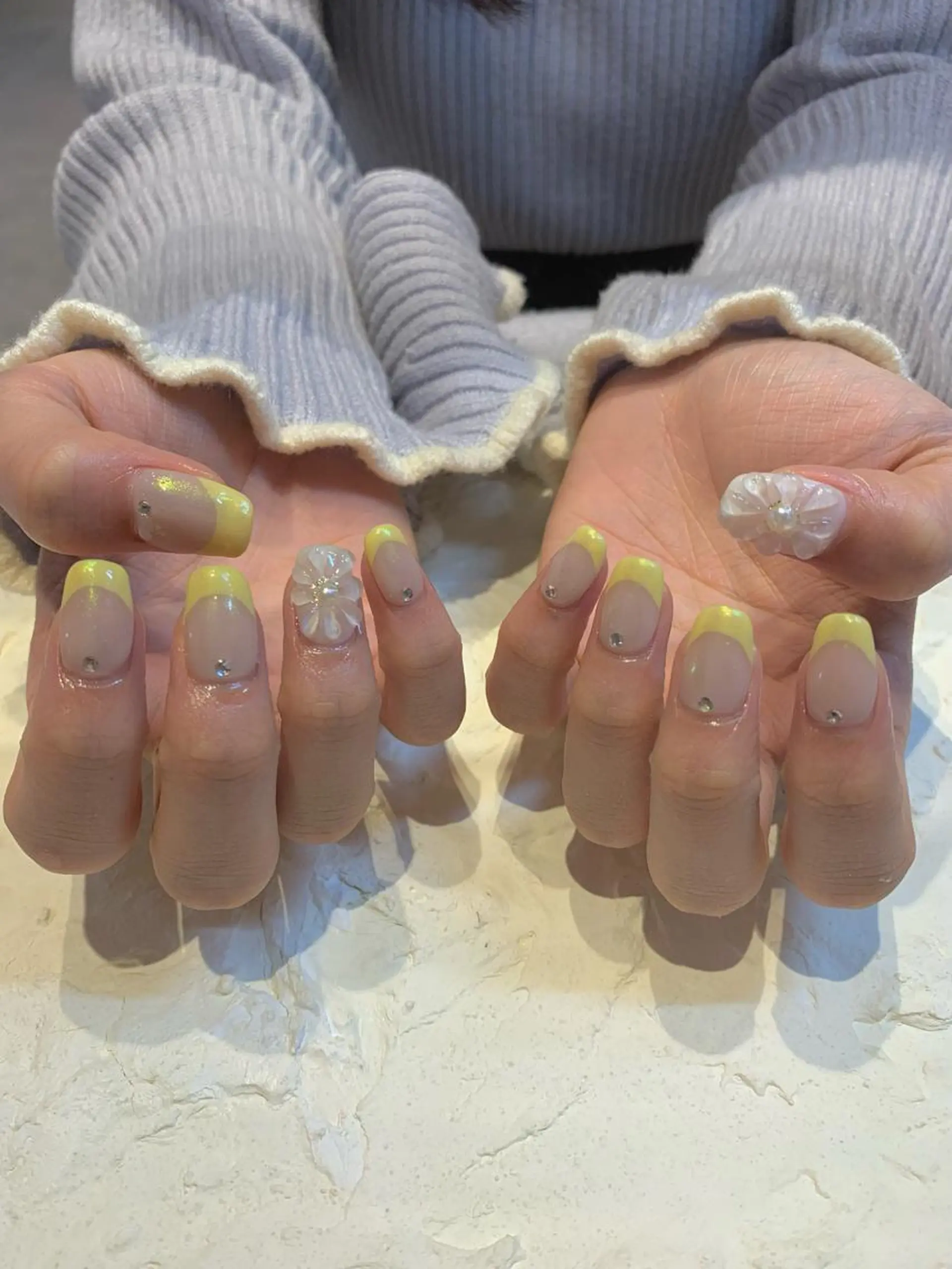 ネイル フレンチネイル ぷっくりネイル マキノ ユイのネイルデザイン