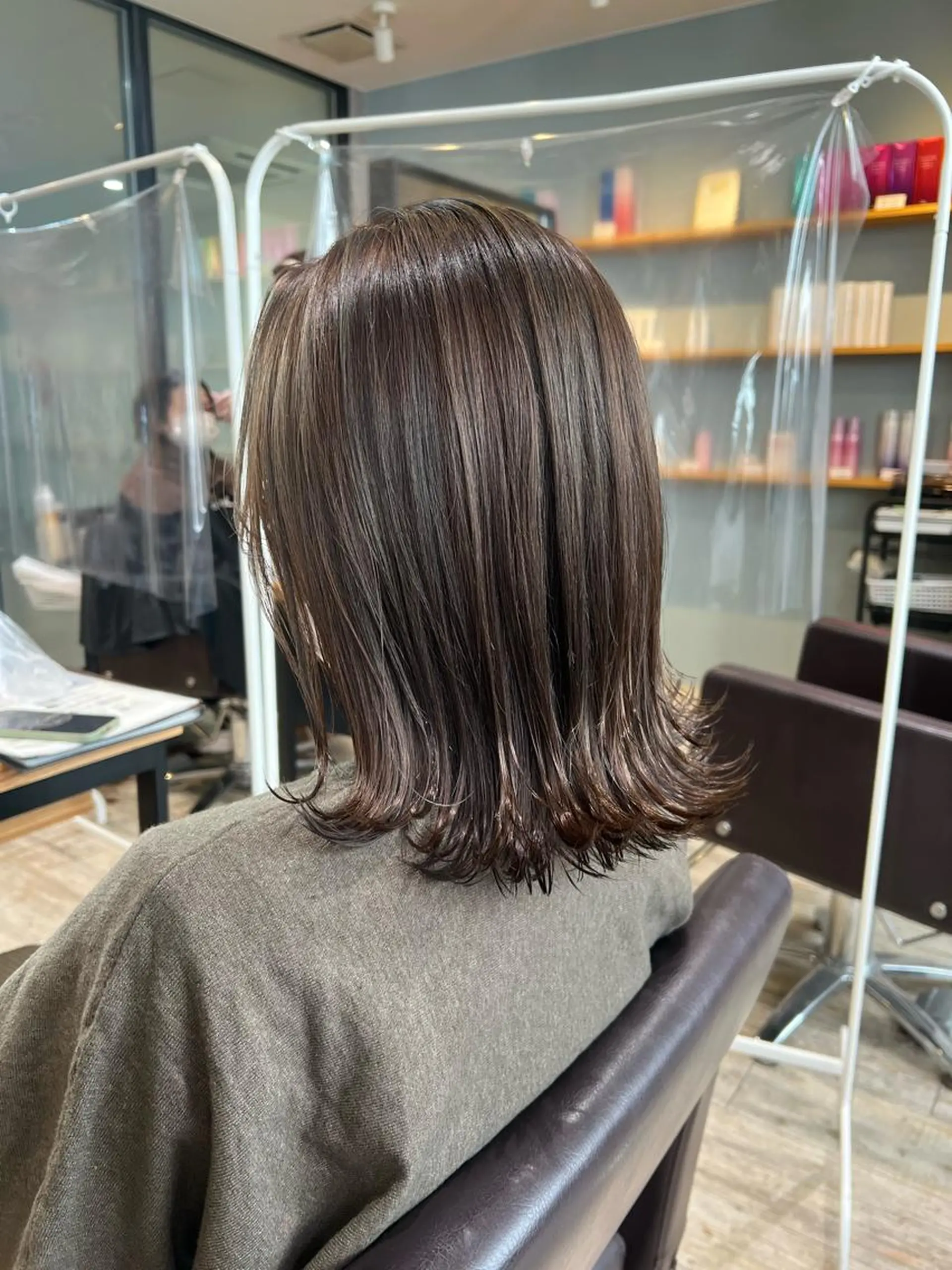 セミロング カット ヘアカラー レイヤーカット TAIKIのヘアスタイル