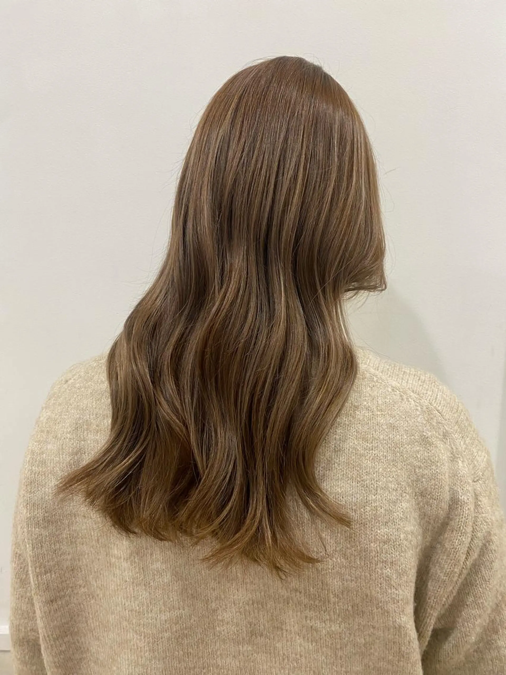 ロング カラー カット ヘアカラー トリートメント ながい りなのヘアスタイル