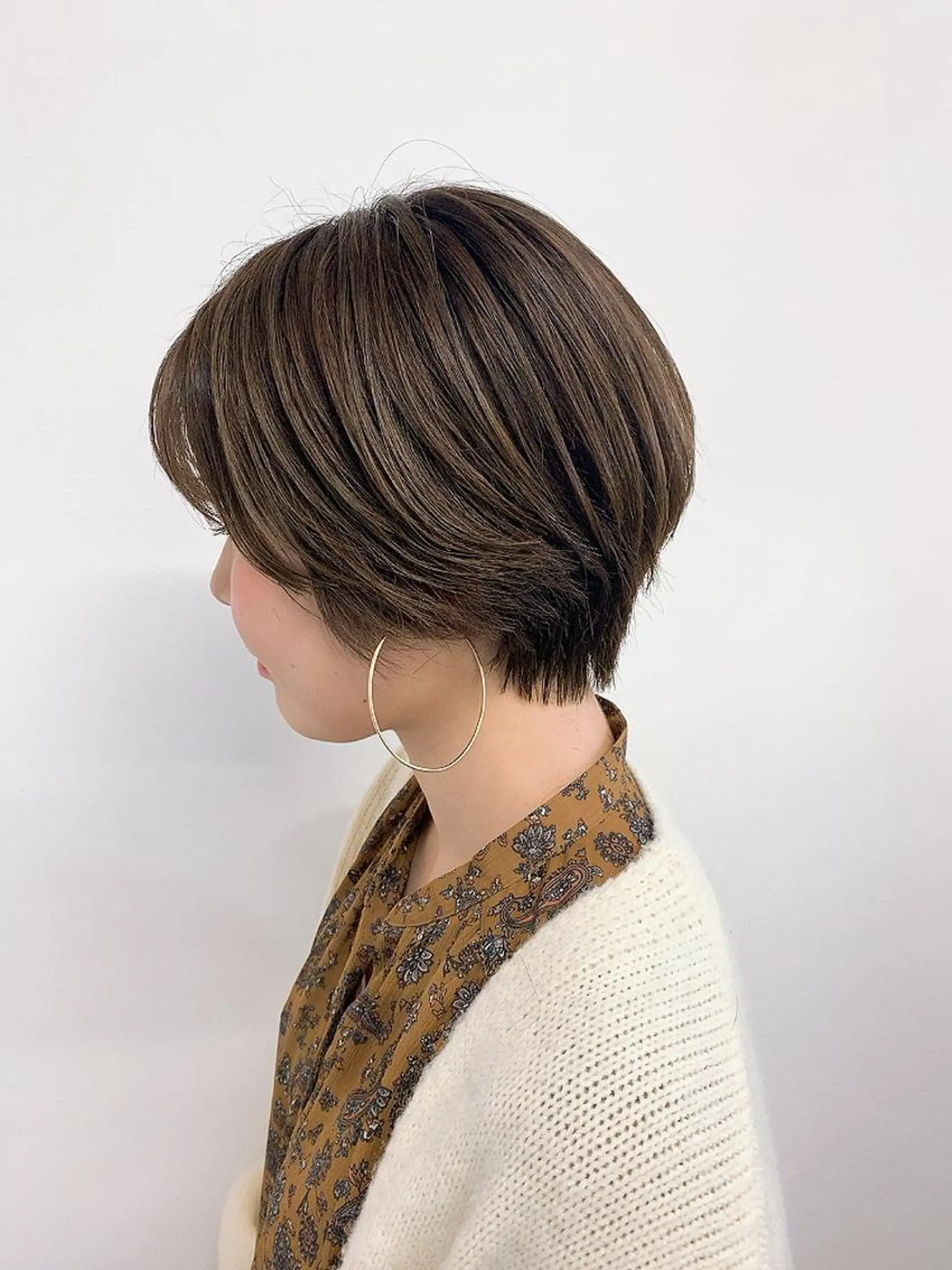 ショート カラー 肌に馴染む暗髪 梅田・増田のヘアスタイル