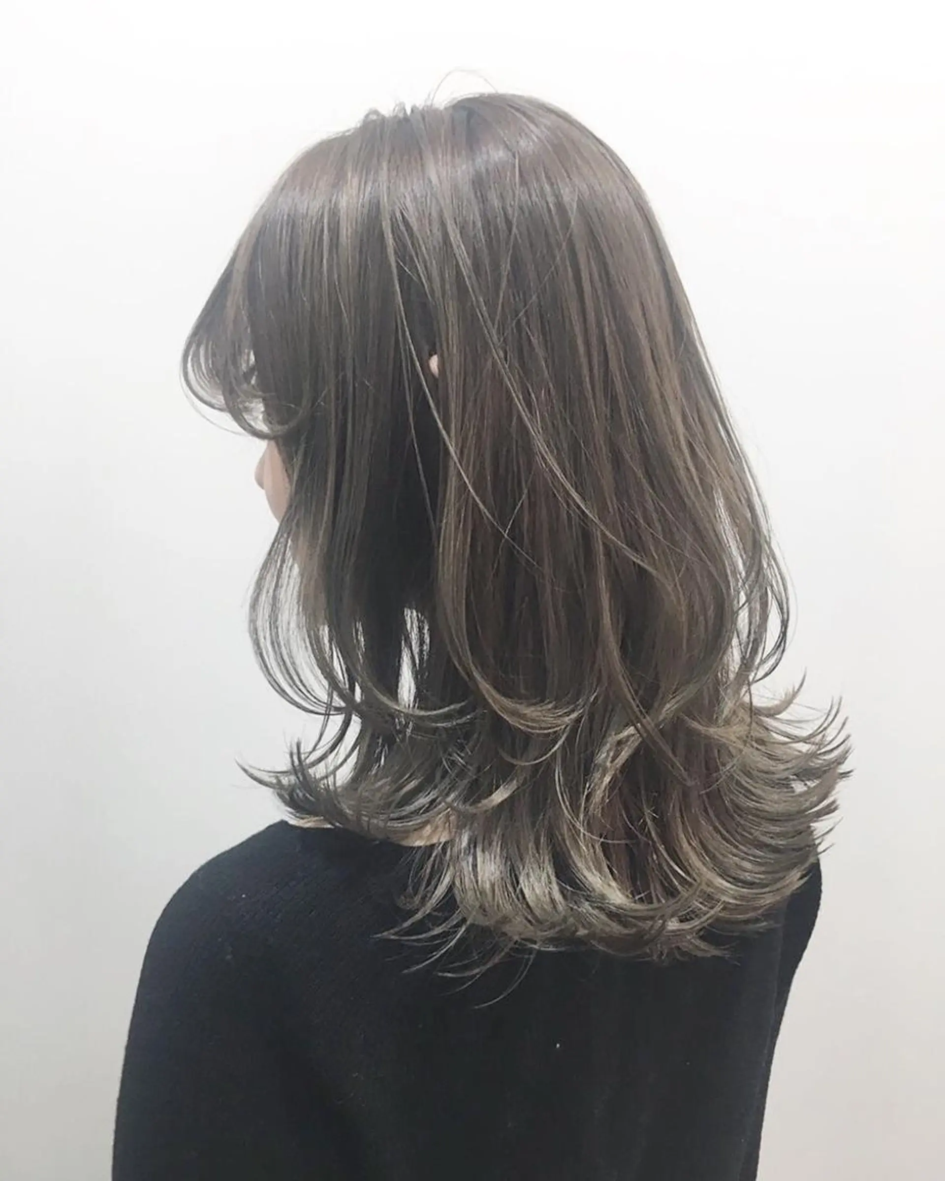 セミロング カラー ヘアカラー トリートメント テディ teddyのヘアスタイル