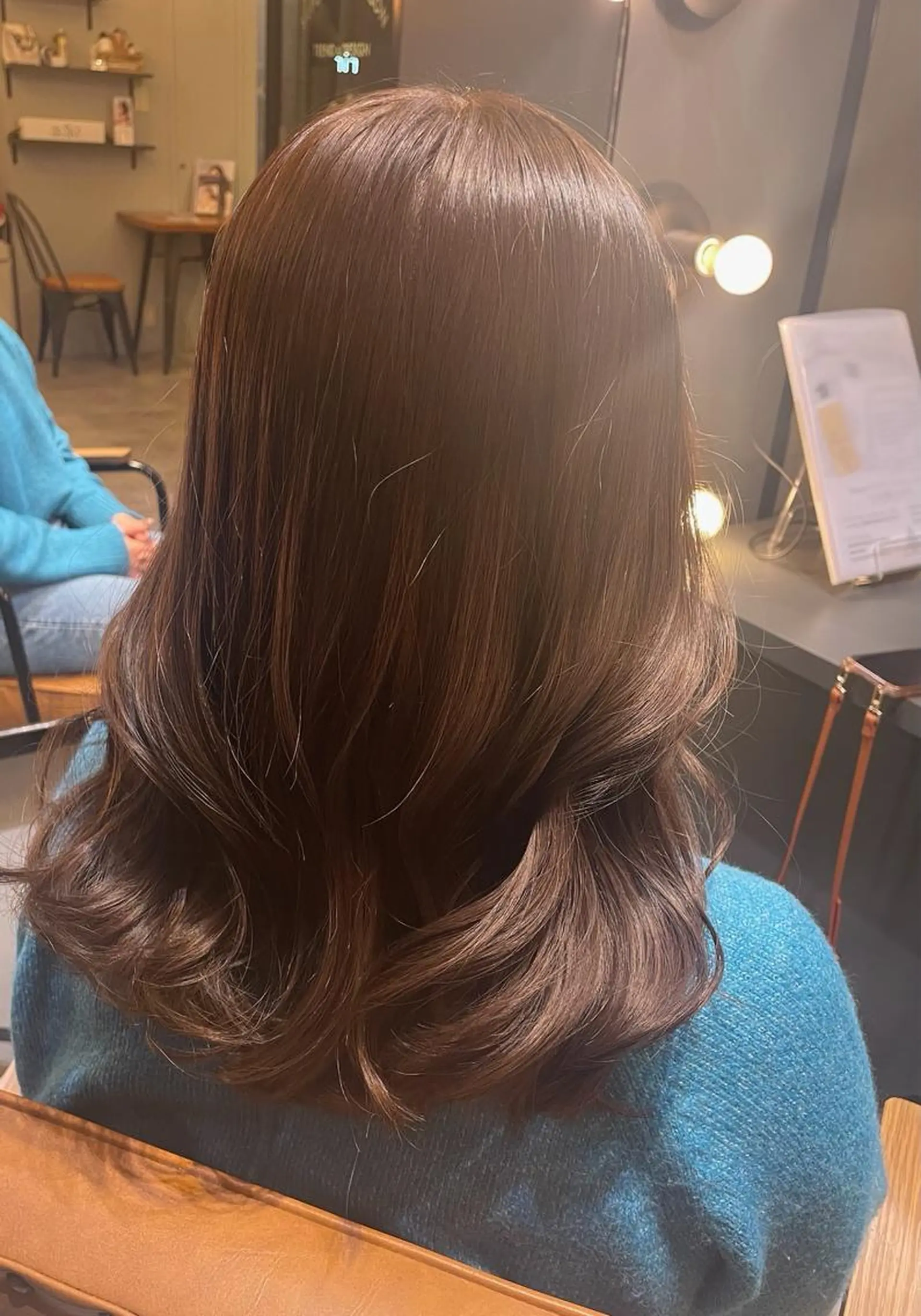 カラー グレージュ 【日韓風、レイヤー】 🤍ひらい　なつきのヘアスタイル