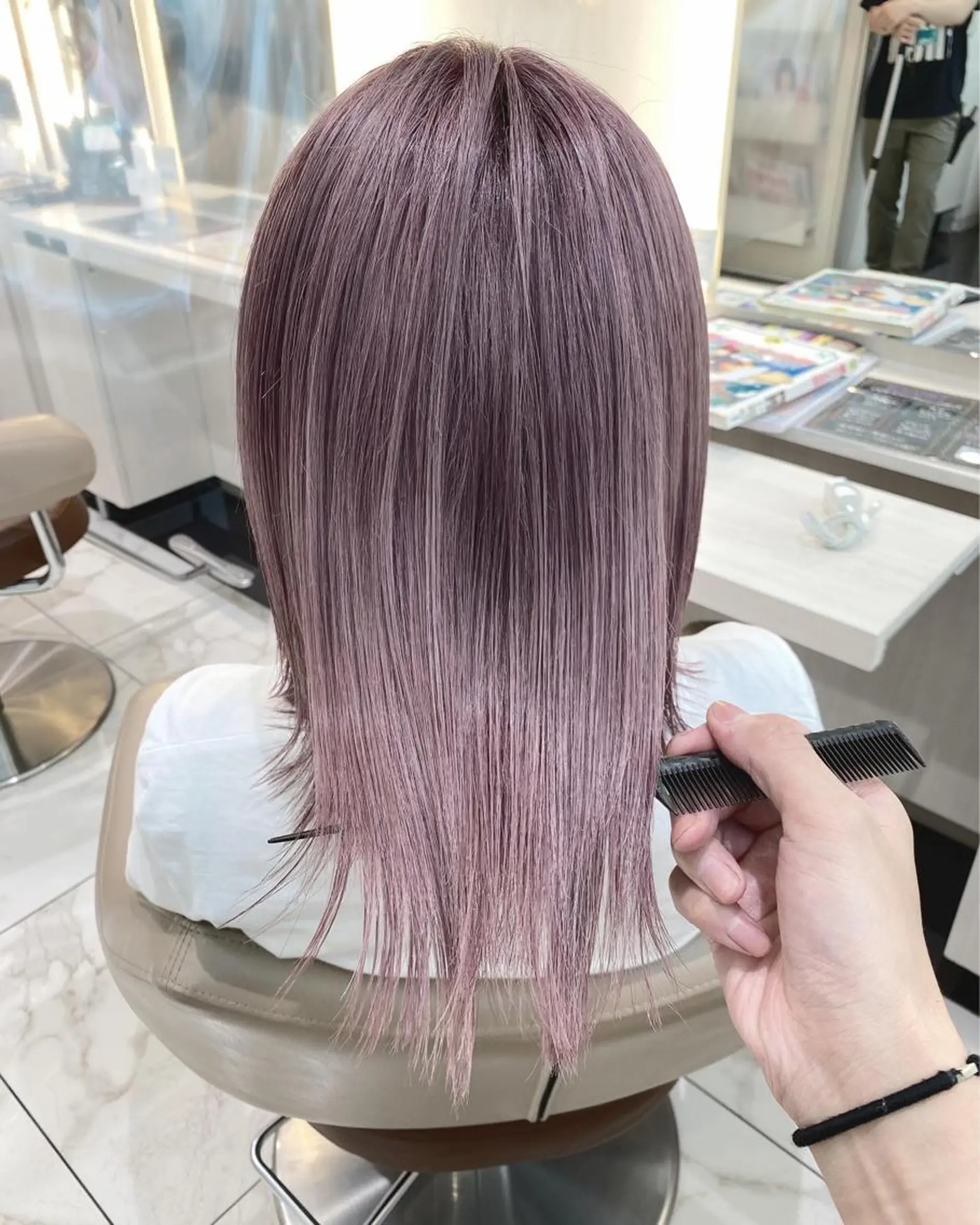 ミディアム カラー ヘアカラー トリートメント 髪質改善/縮毛矯正 /カラー/篠塚菜々子のヘアスタイル