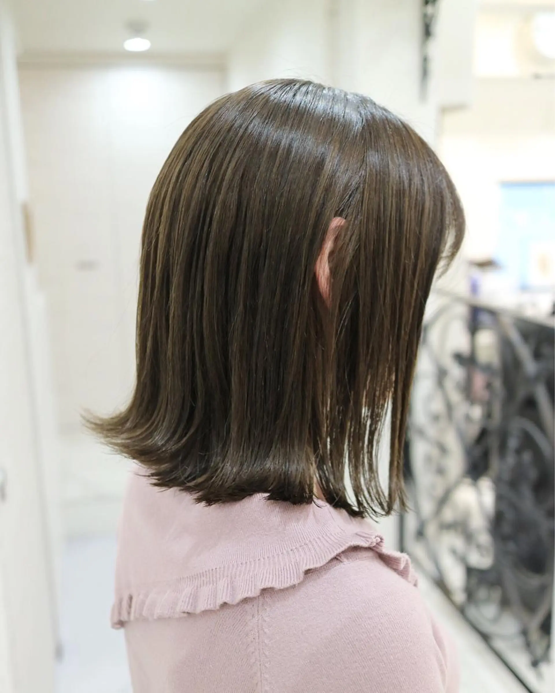 セミロング カラー アディクシーカラー 透明感カラー ヘアカラー トリートメント 斉藤 貴也のヘアスタイル