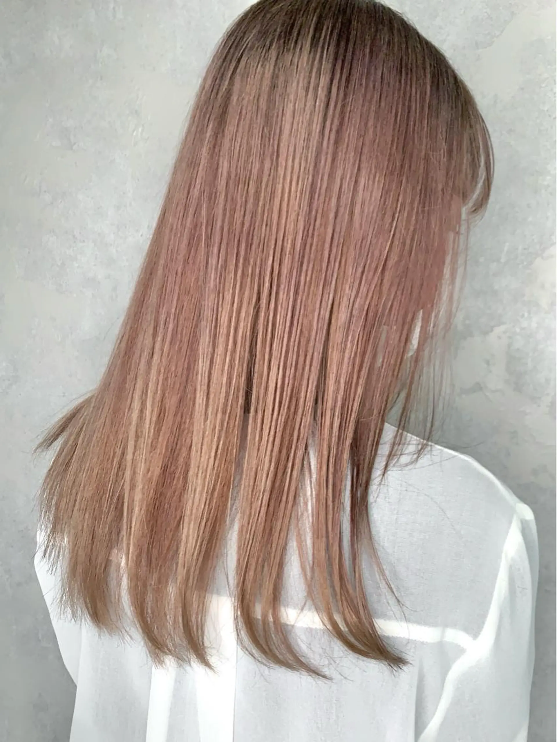 セミロング カラー ベージュカラー ブリーチ ピンクカラー ピンクベージュ カット ヘアカラー トリートメント 岡崎勇人/レイヤー/ 韓国/ケラチンTRのヘアスタイル