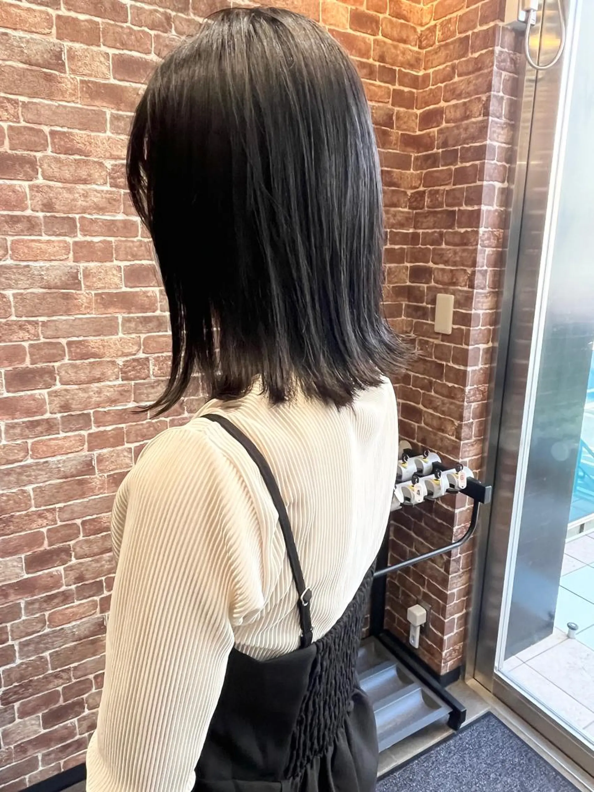 ミディアム カラー パーマ ヘアアレンジ メンズ キッズ ネイル マツエク・マツパ アイブロウ ミディアムパーマ メンズパーマ ブラウンカラー ケアカラー 透明感カラー 久木原 ゆりのヘアスタイル